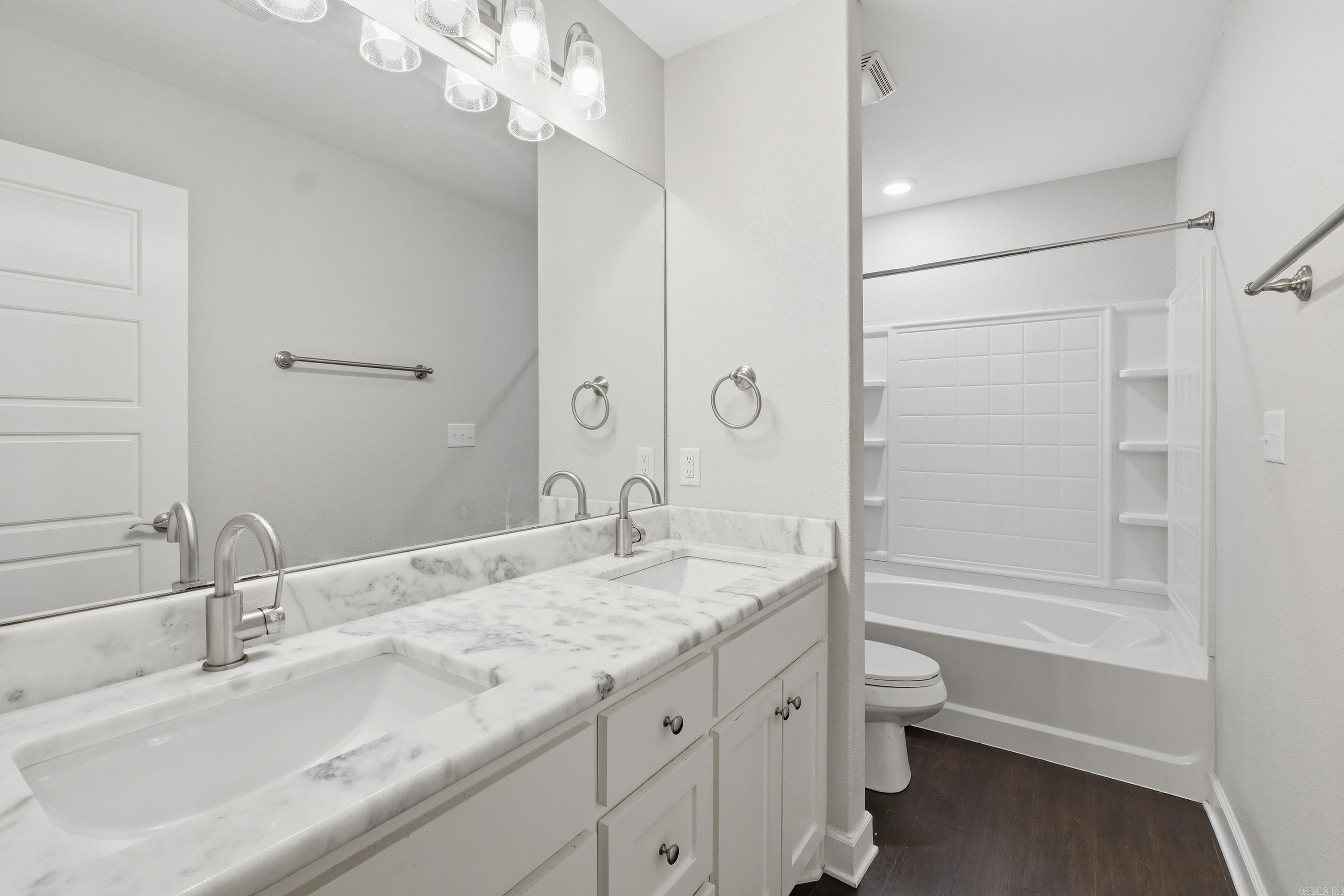 RICHLAND HILLS - Residential