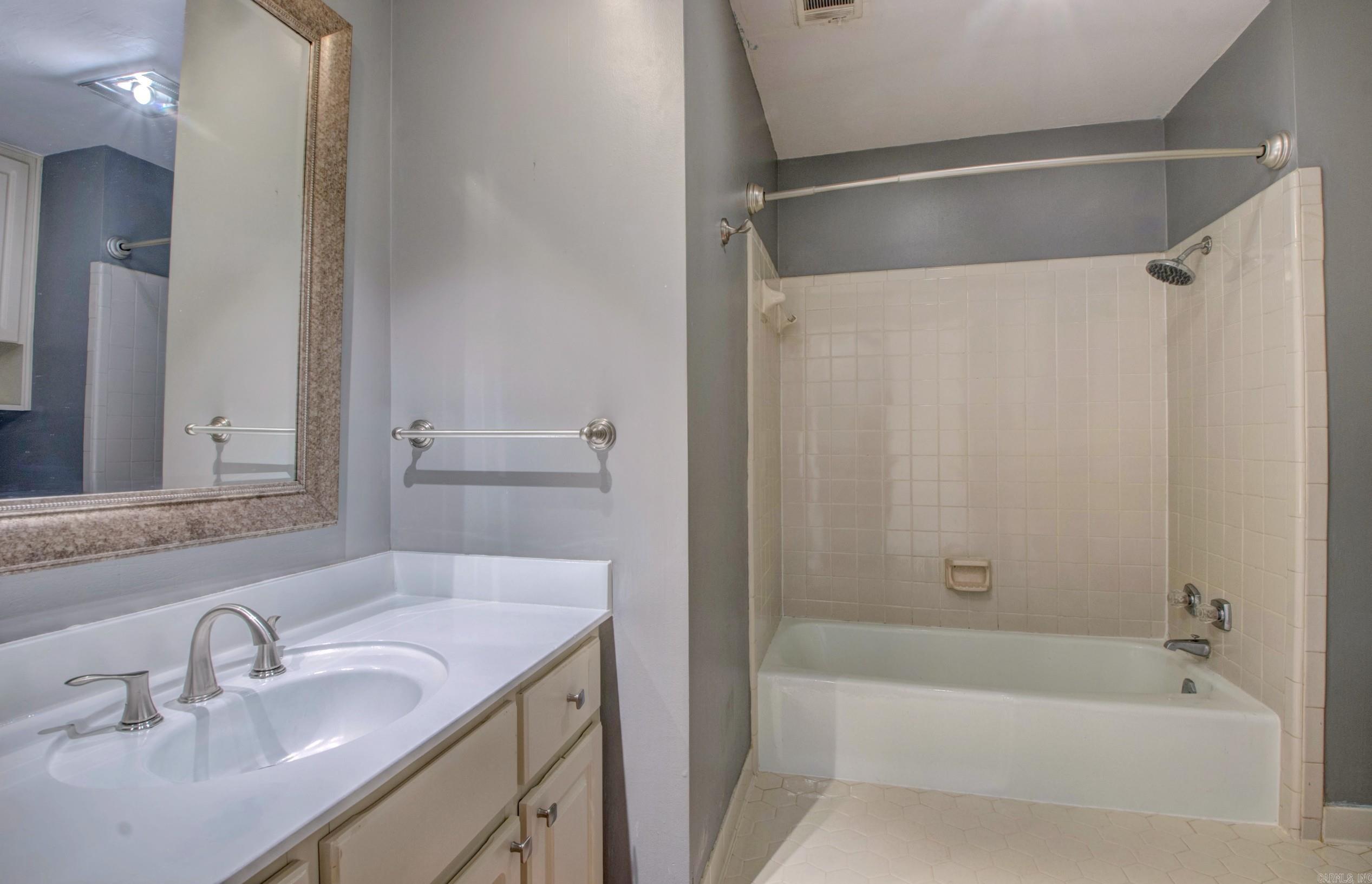 TURTLE CREEK - Residential