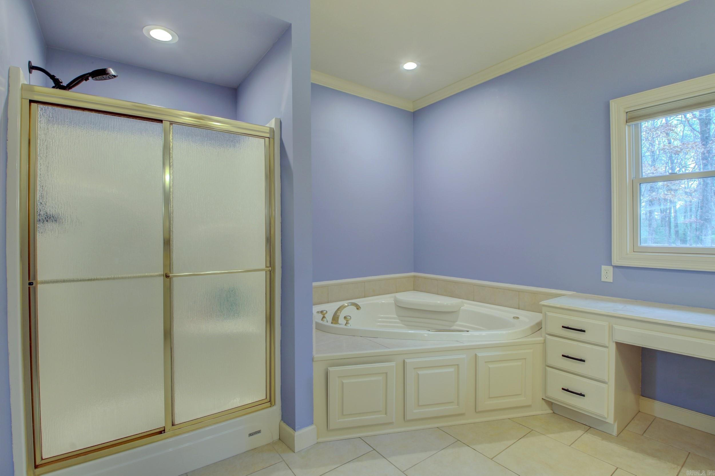 OAKWOOD ESTATES - Residential