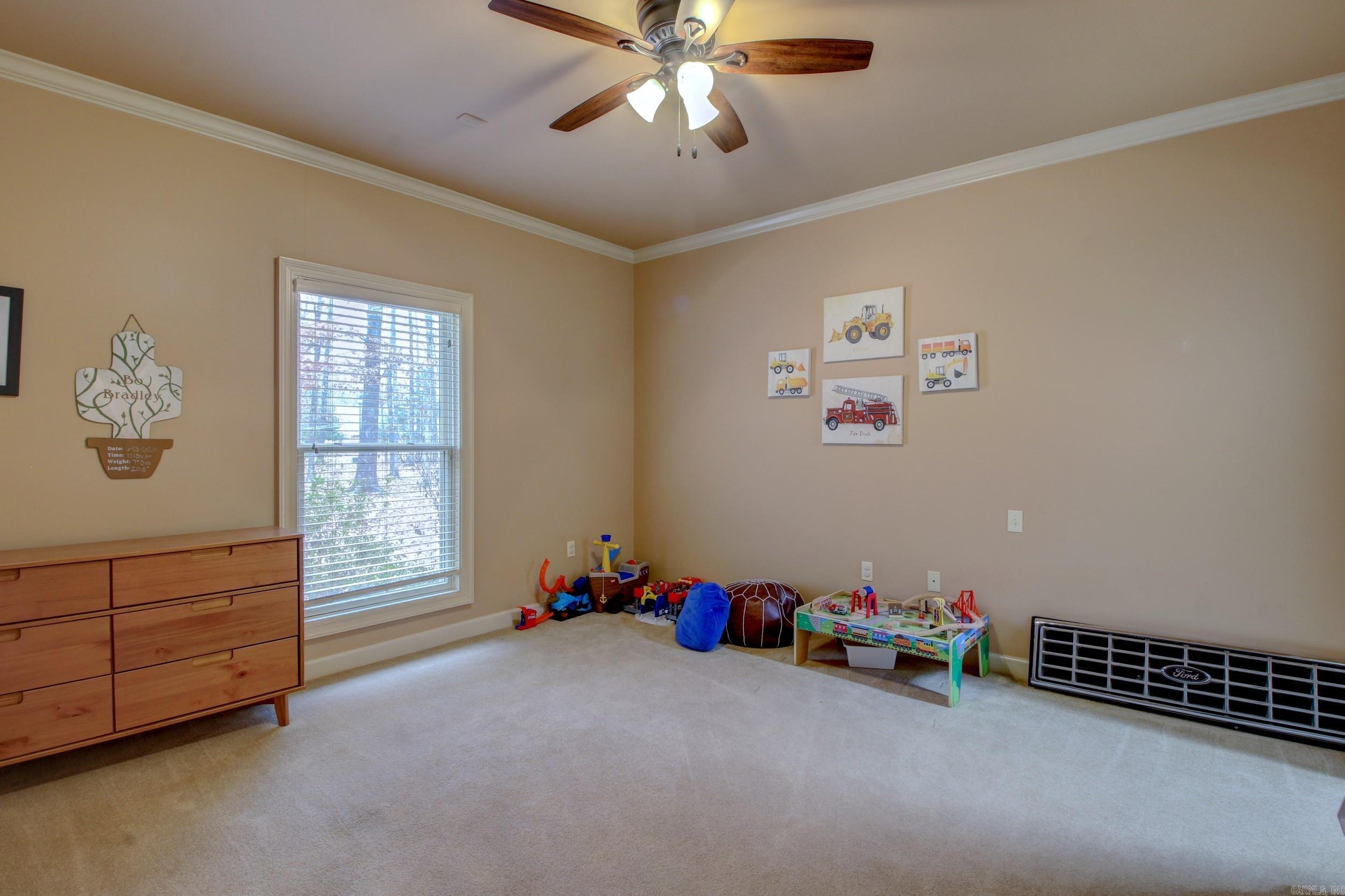 OAKWOOD ESTATES - Residential