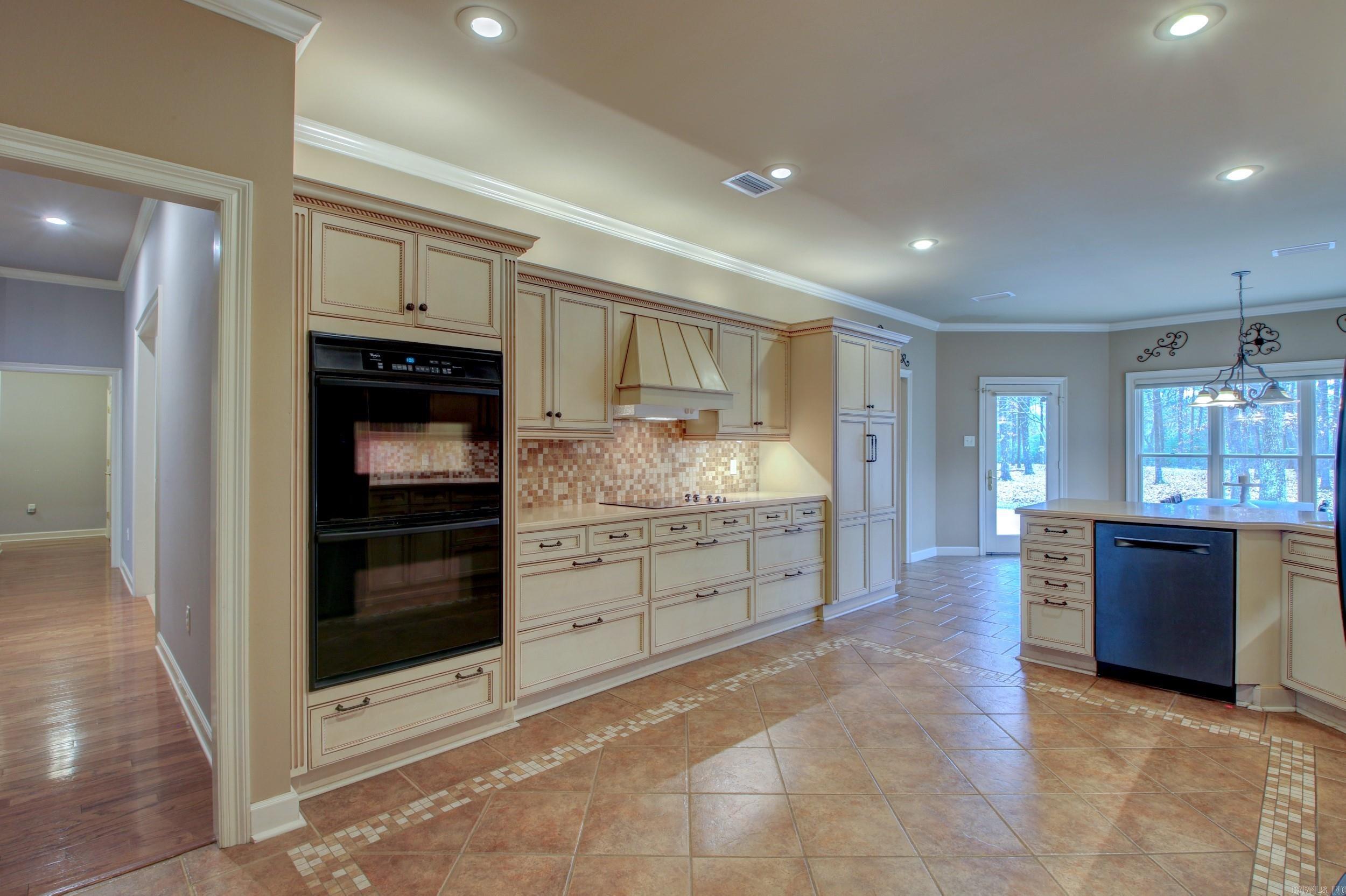 OAKWOOD ESTATES - Residential