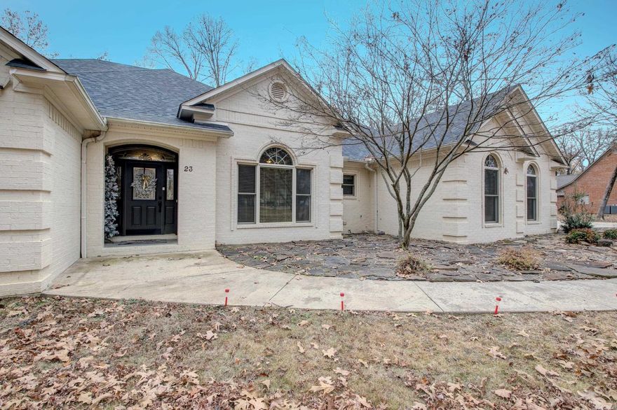 Exceptional 4-bed, 3.5-bath, 3400 sq ft home boasting spacious living areas and separate dining room. Situated on a private 3-acre property in a desirable subdivision, the backyard offers privacy for entertaining. Abundant amenities featuring a 24x32 shop, new shop garage door, new roof 2022, sprinkler system, well, ample storage, up to three horses allowed, Pella windows and doors, and a generator hookup. Immerse yourself in custom-designed perfection!