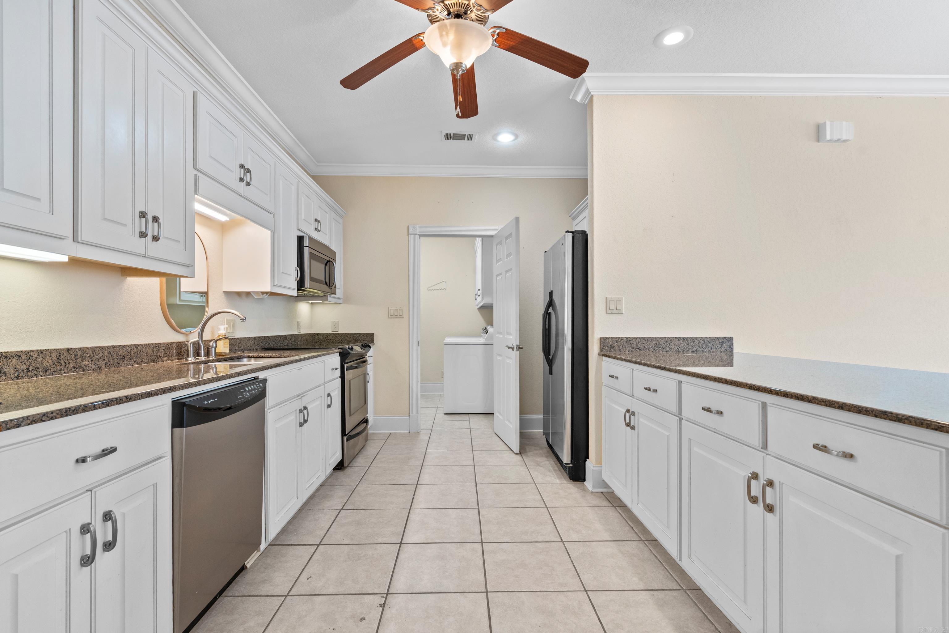 LIGHTHOUSE COVE - Residential