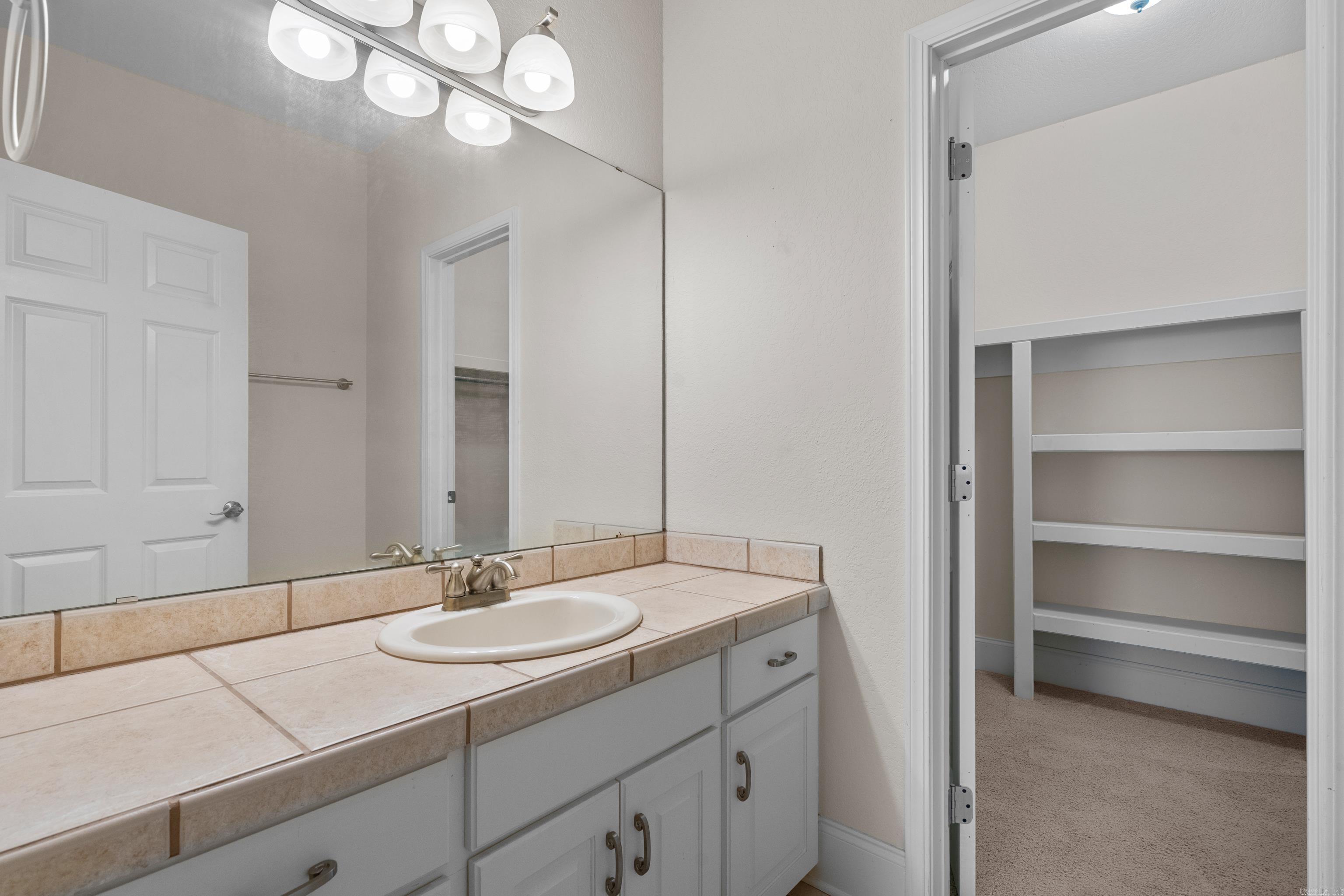 LIGHTHOUSE COVE - Residential