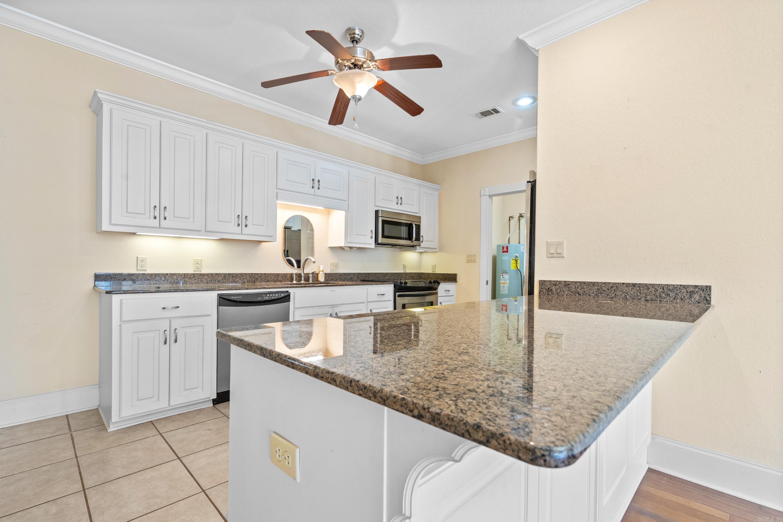 LIGHTHOUSE COVE - Residential