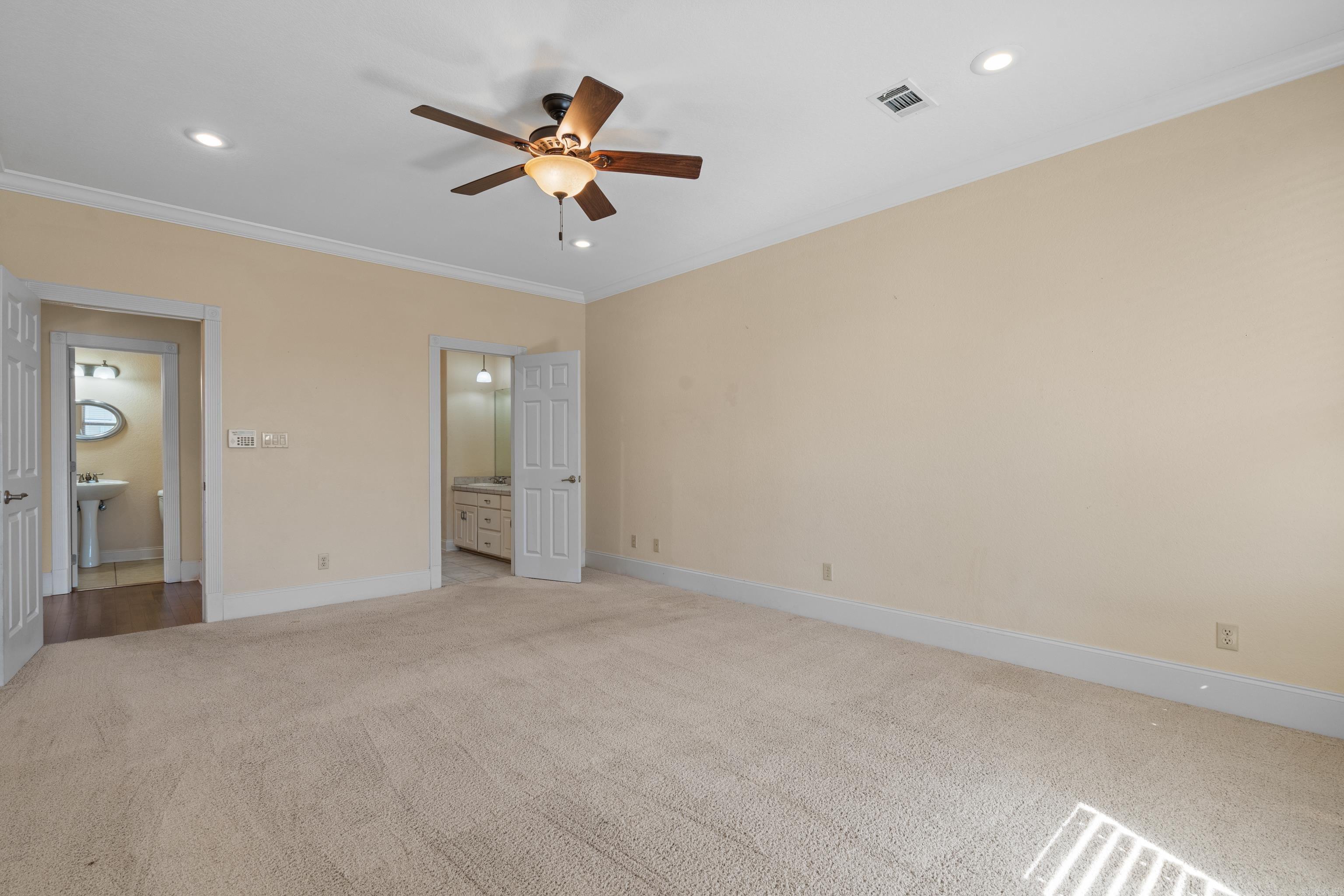 LIGHTHOUSE COVE - Residential