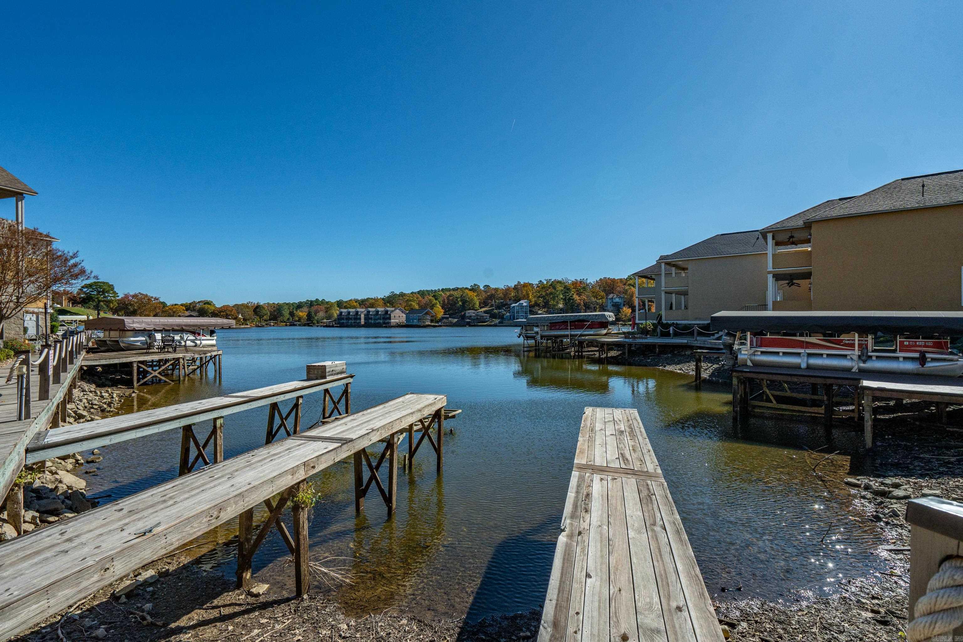 LIGHTHOUSE COVE - Residential