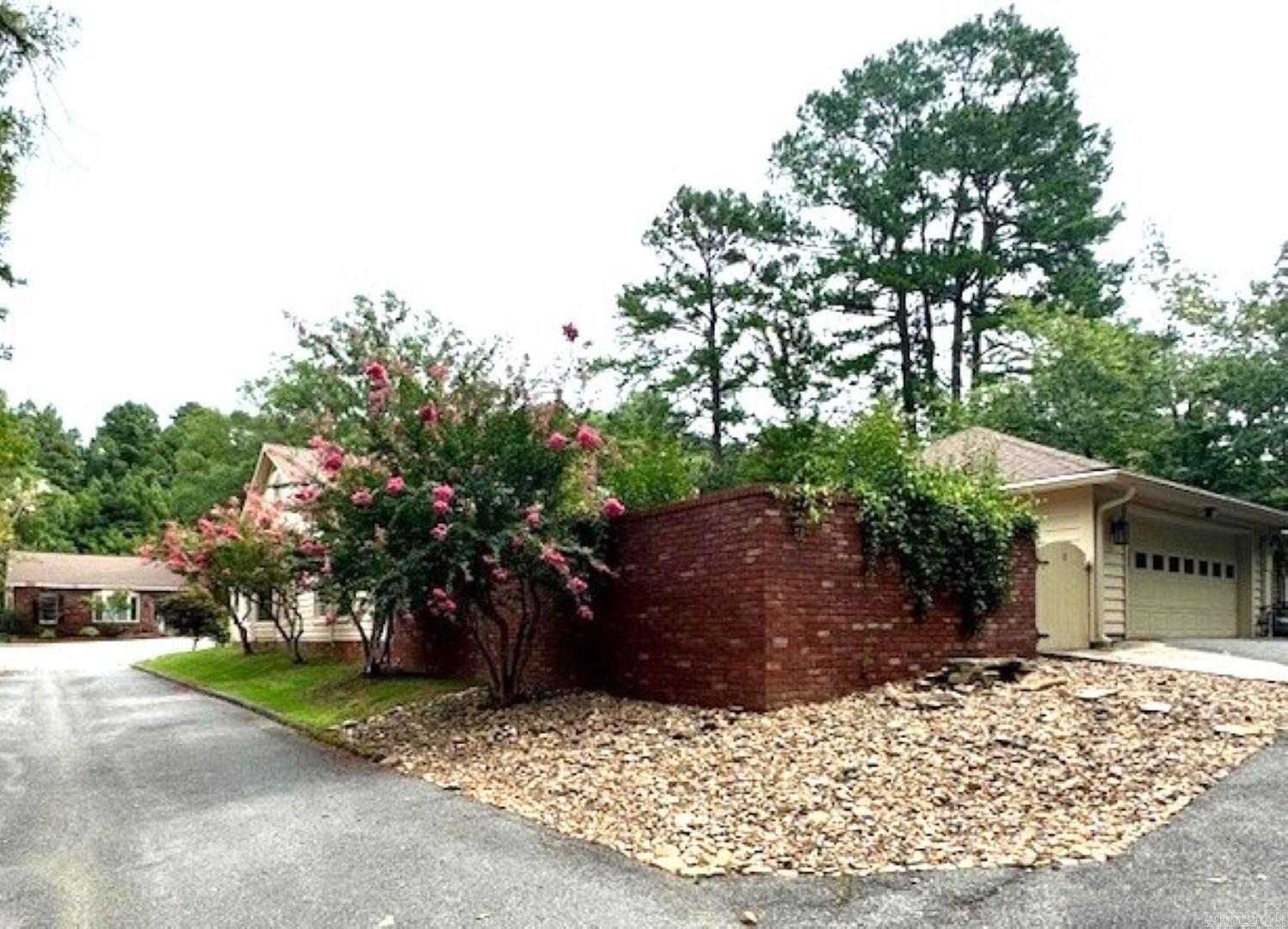 COUNTRY PLACE HPR - Residential
