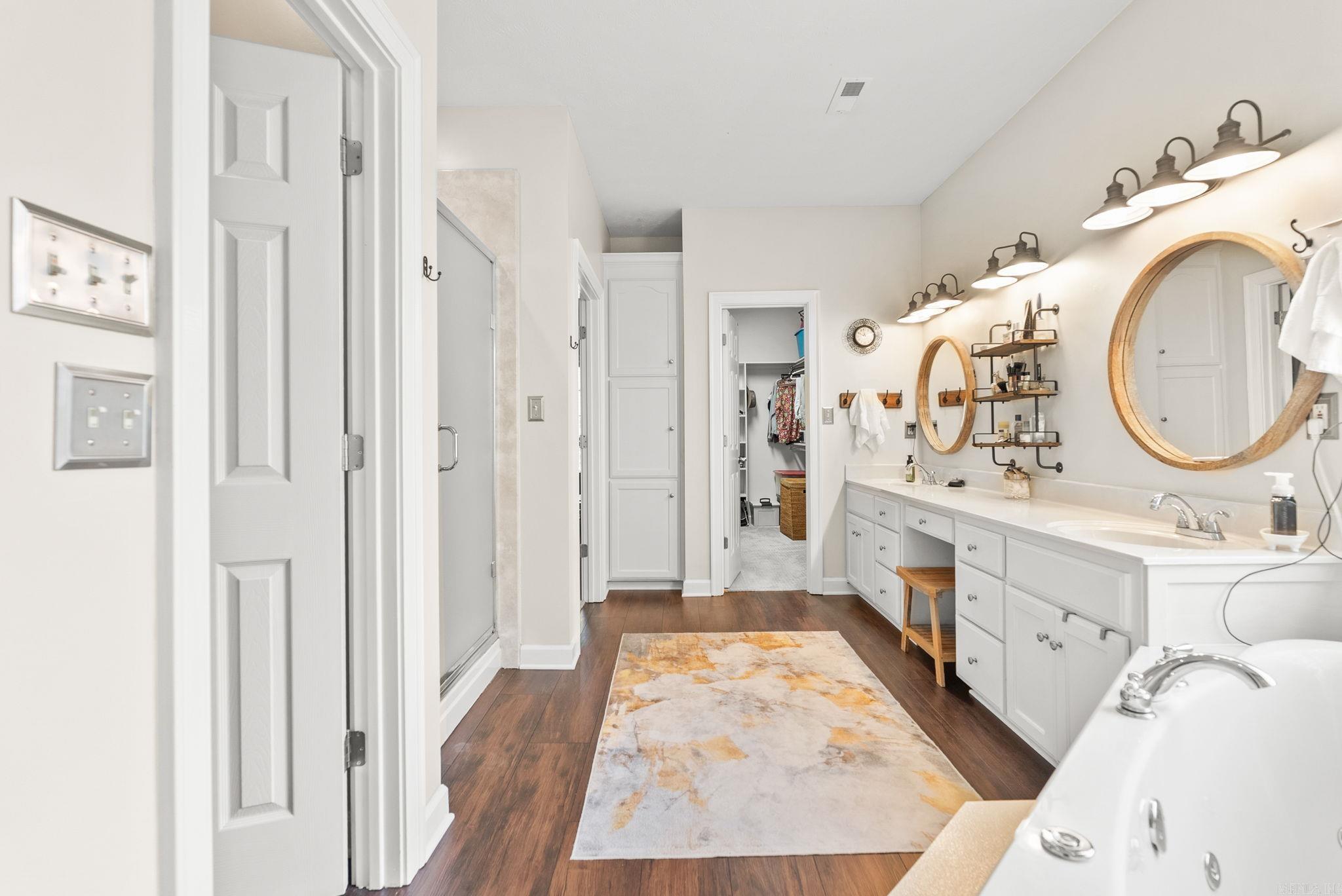 SOUTHWIND - Residential