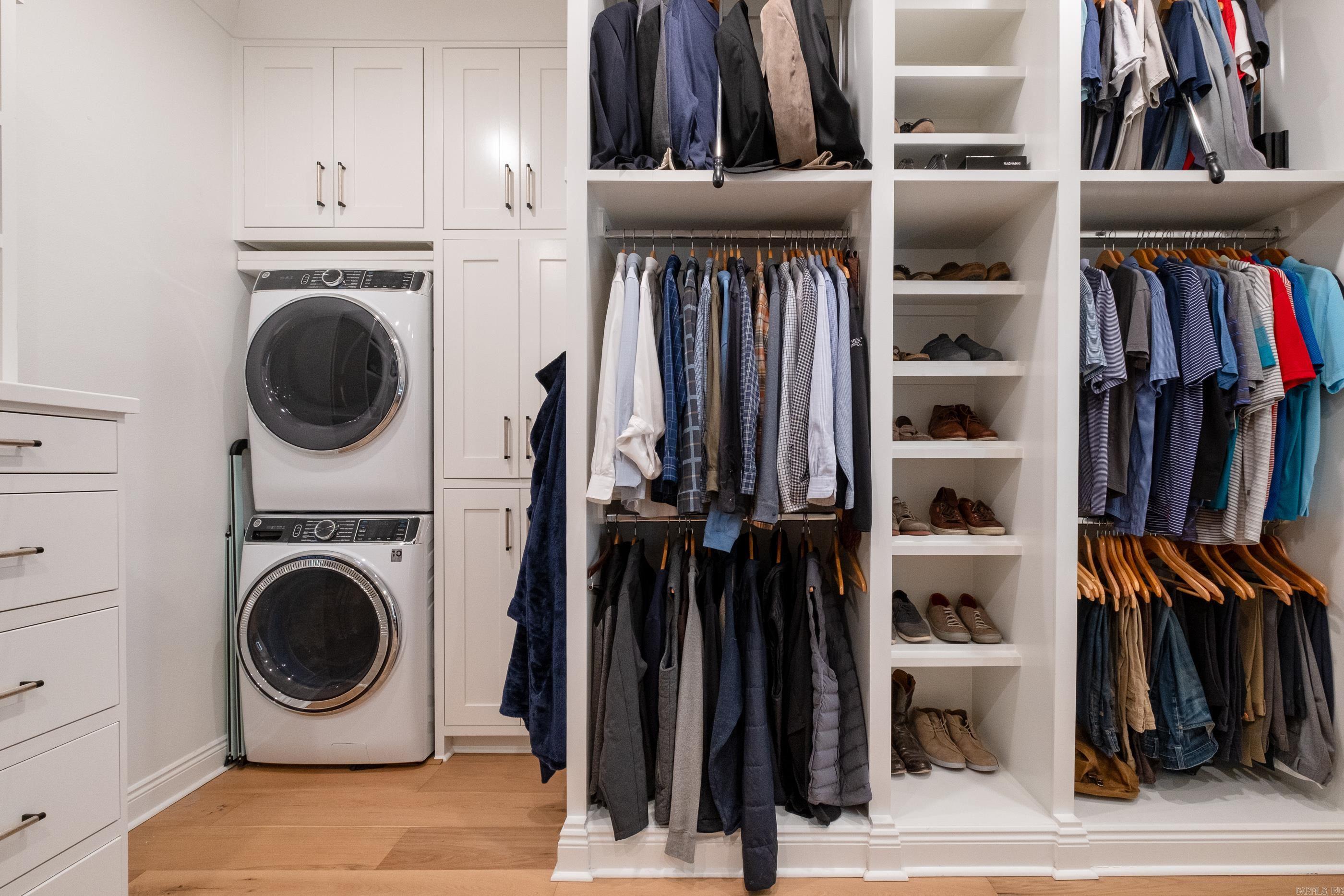 CHENAL VALLEY "FALSTONE COURT" - Residential