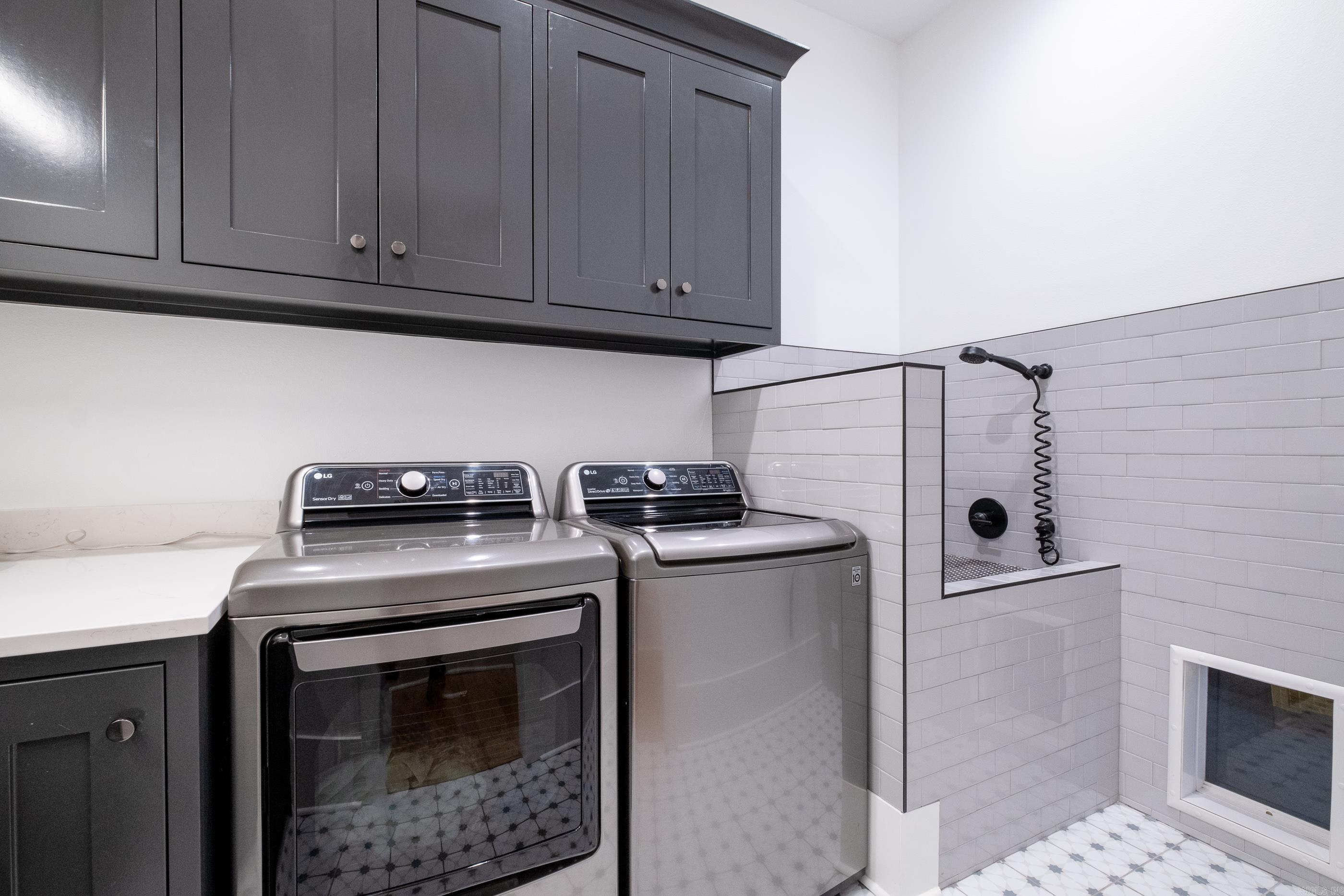 CHENAL VALLEY "FALSTONE COURT" - Residential