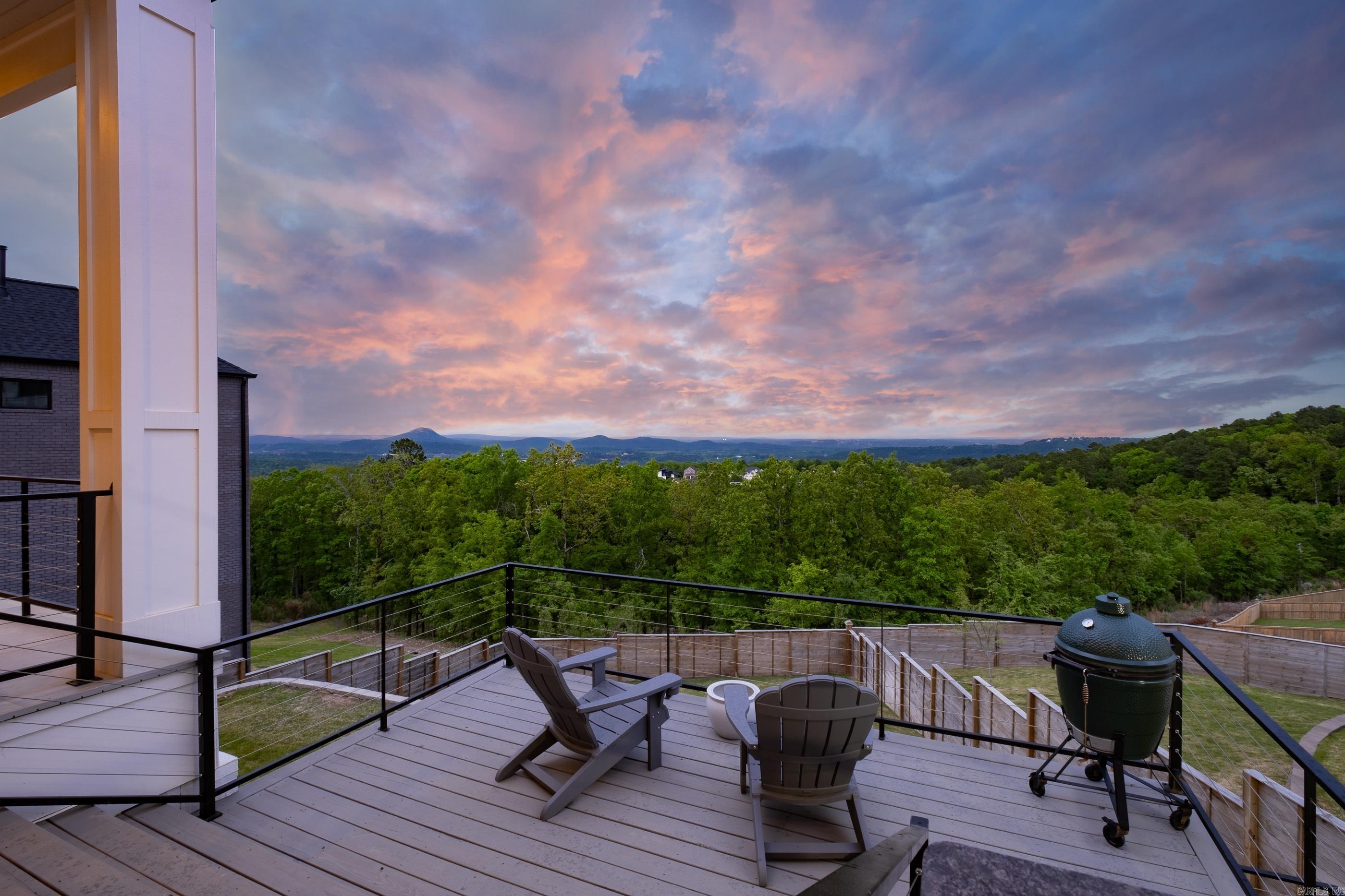 CHENAL VALLEY "FALSTONE COURT" - Residential