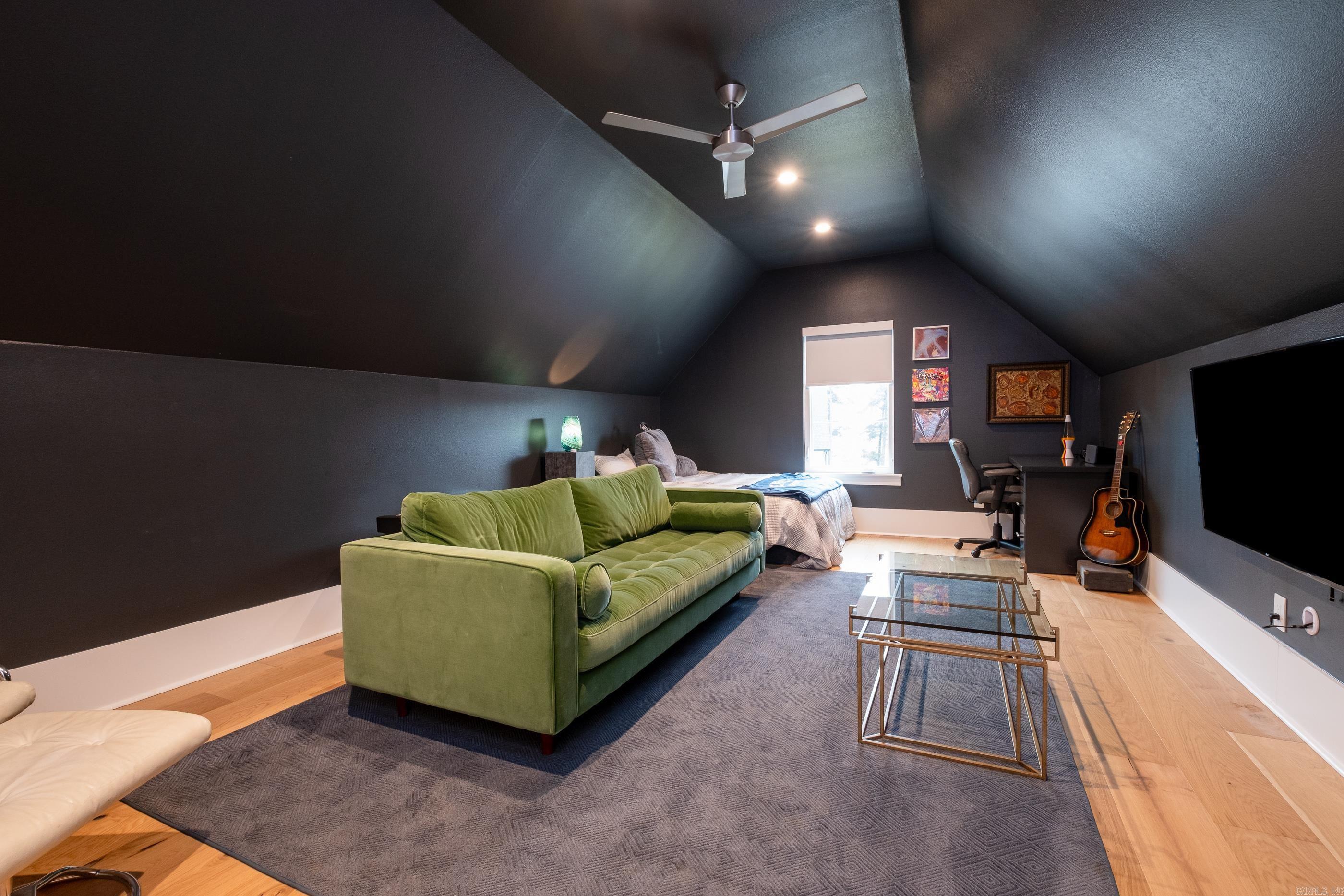 CHENAL VALLEY "FALSTONE COURT" - Residential