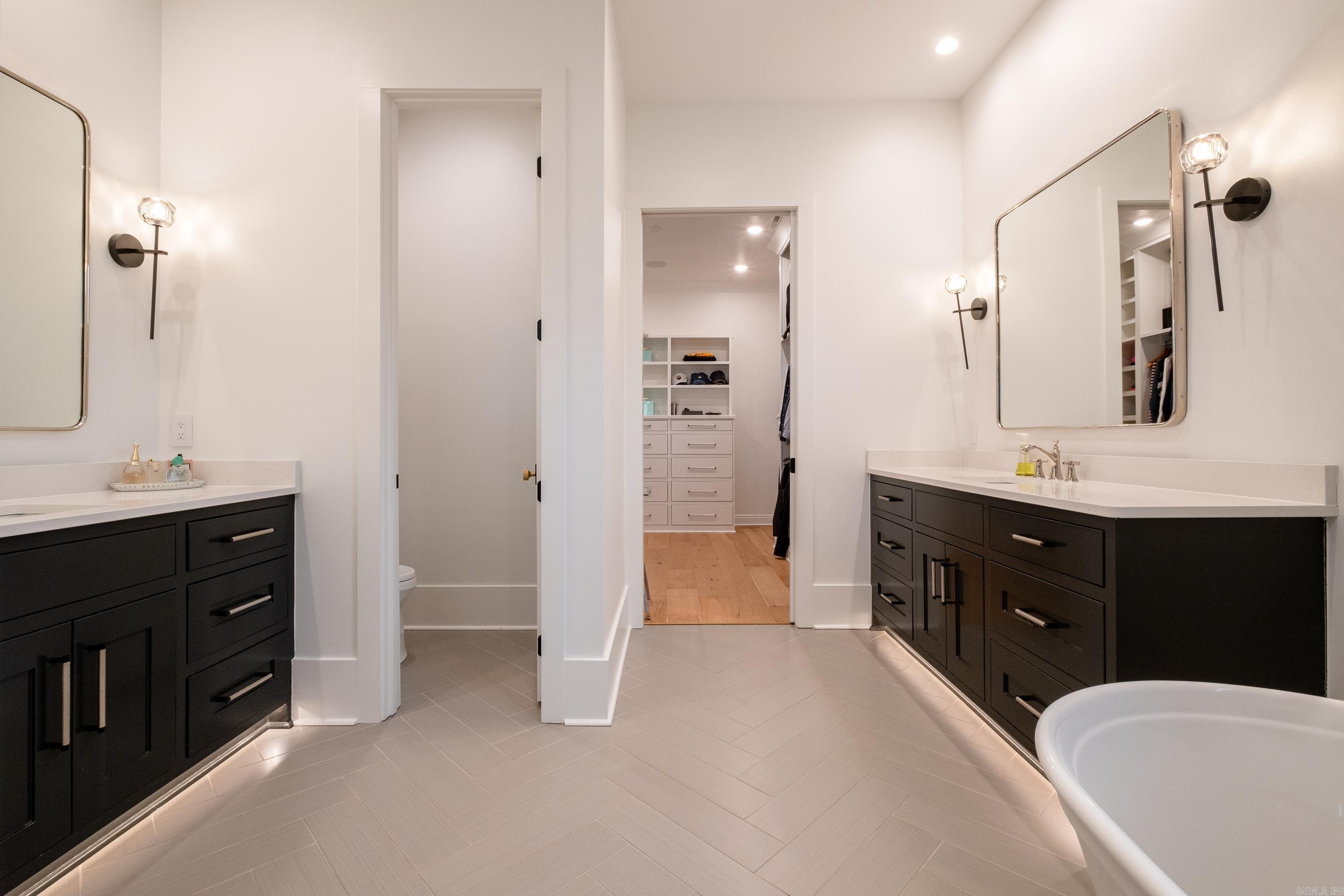 CHENAL VALLEY "FALSTONE COURT" - Residential