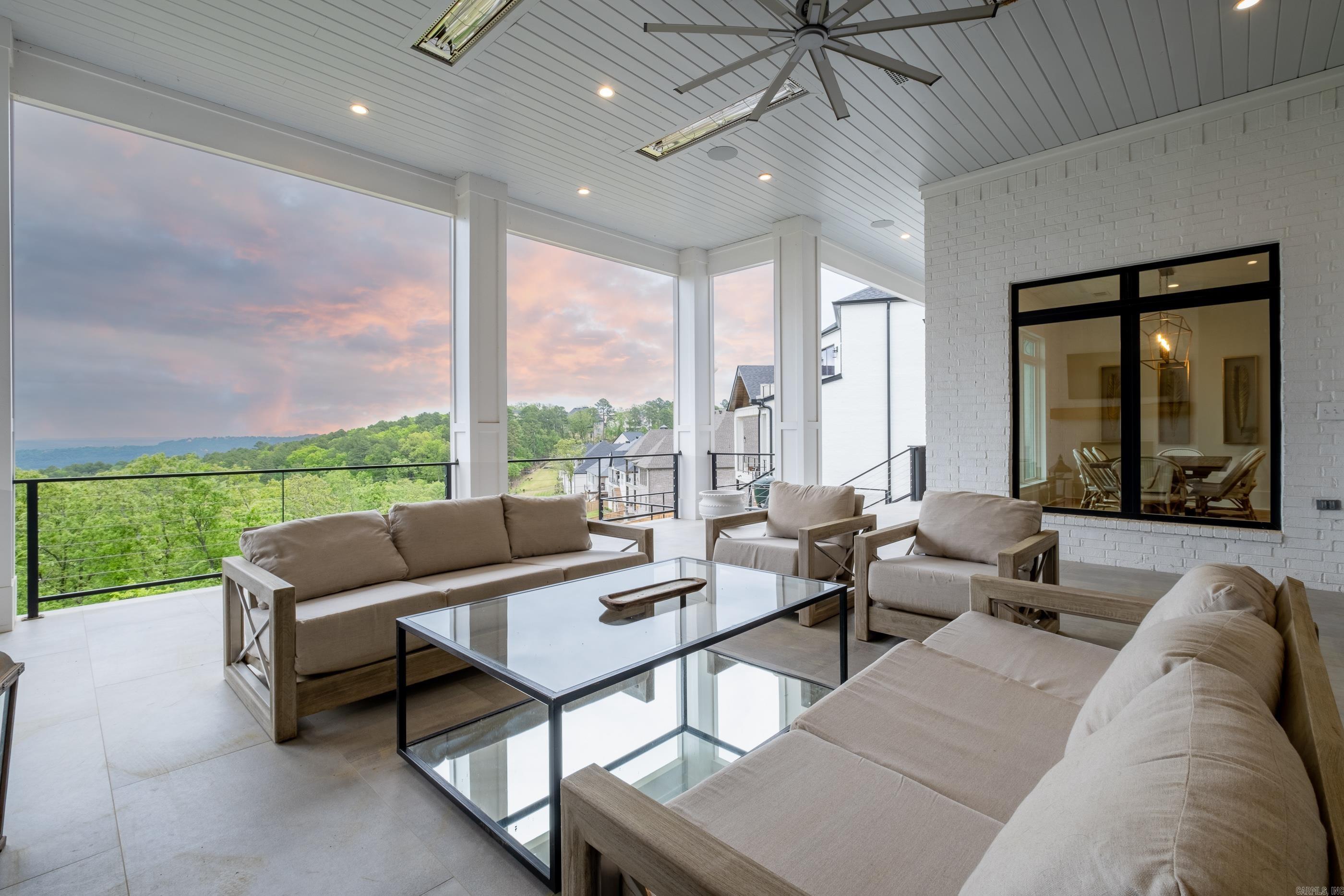 CHENAL VALLEY "FALSTONE COURT" - Residential