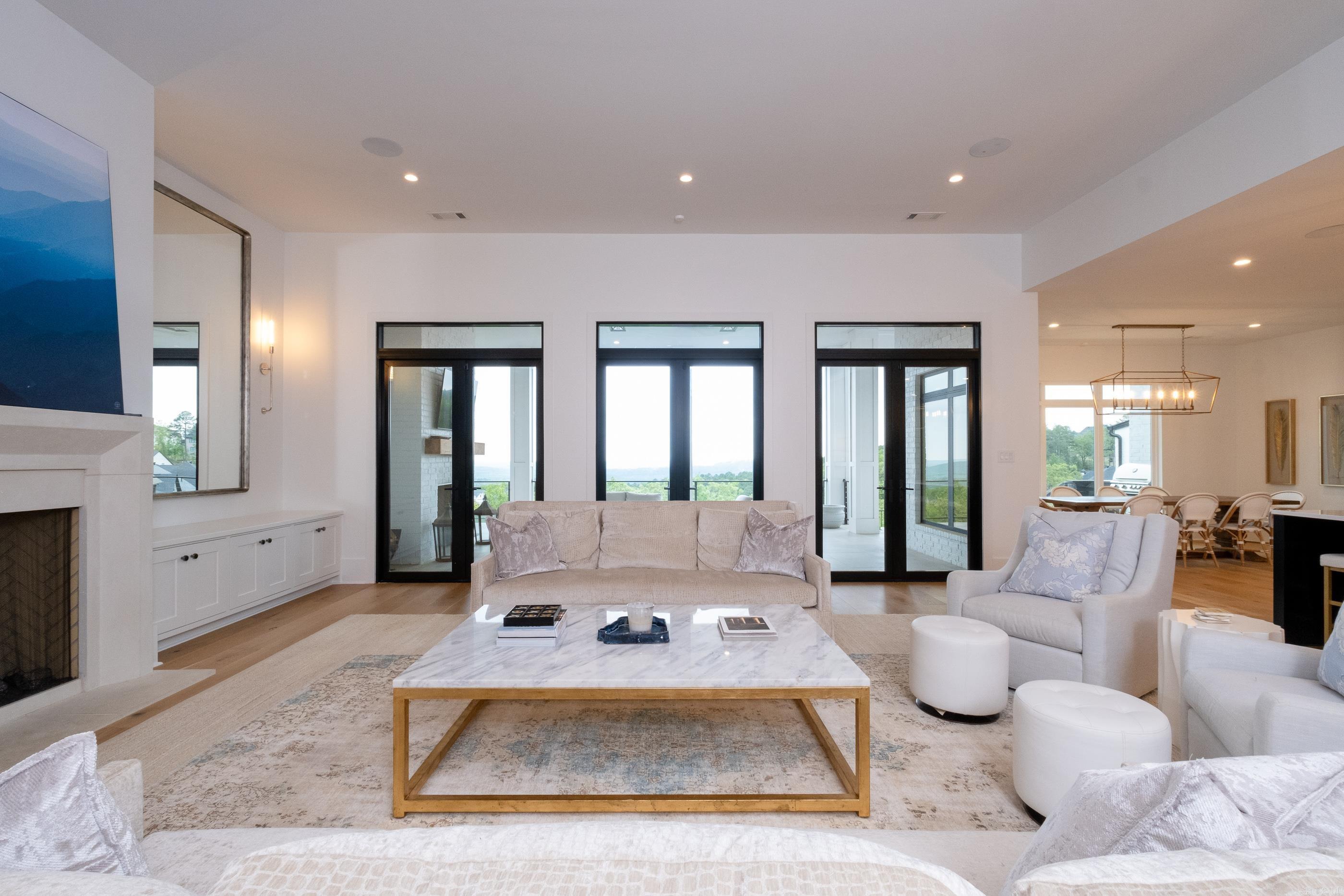 CHENAL VALLEY "FALSTONE COURT" - Residential