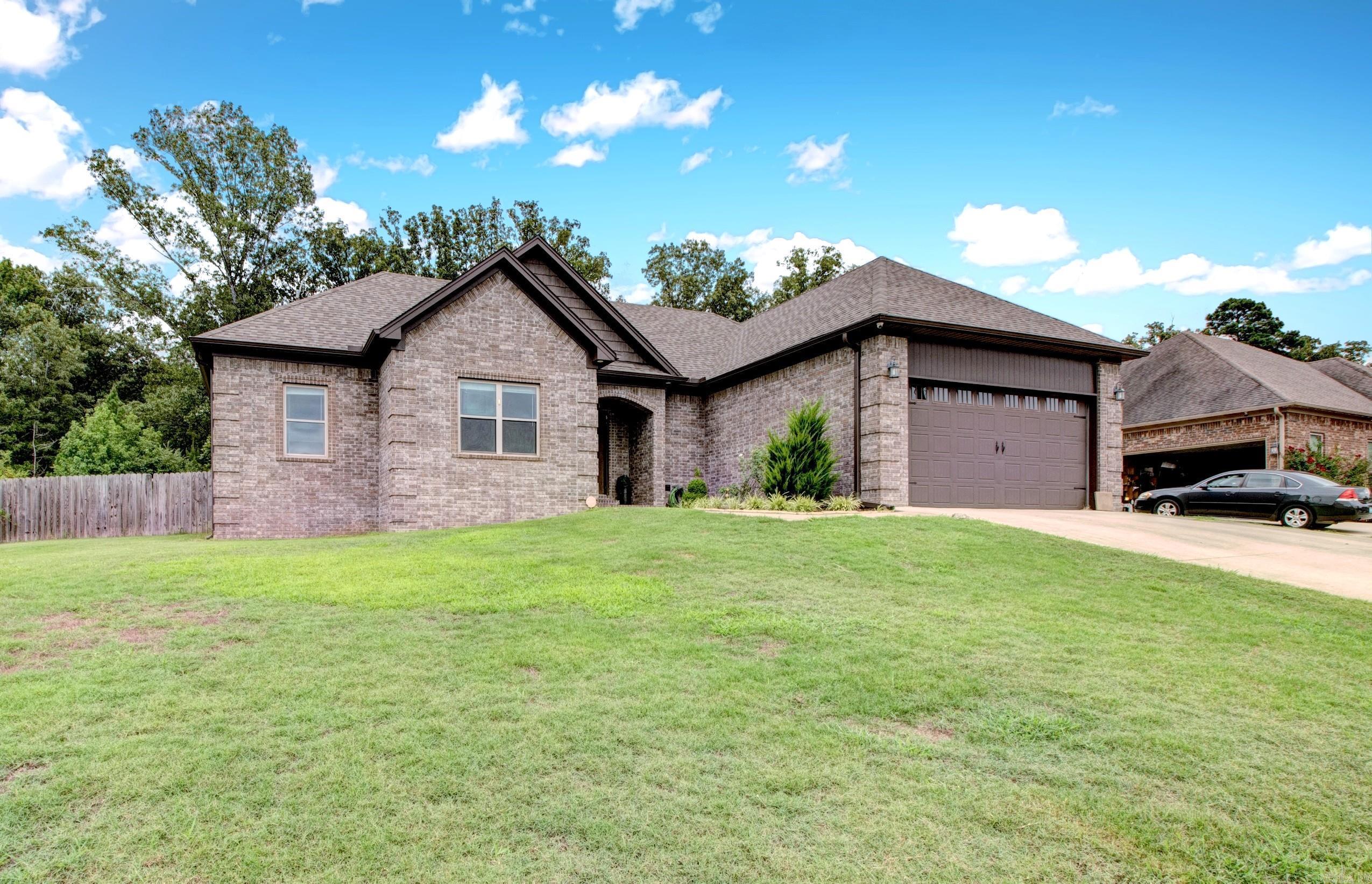 SHADOW CREEK - Residential