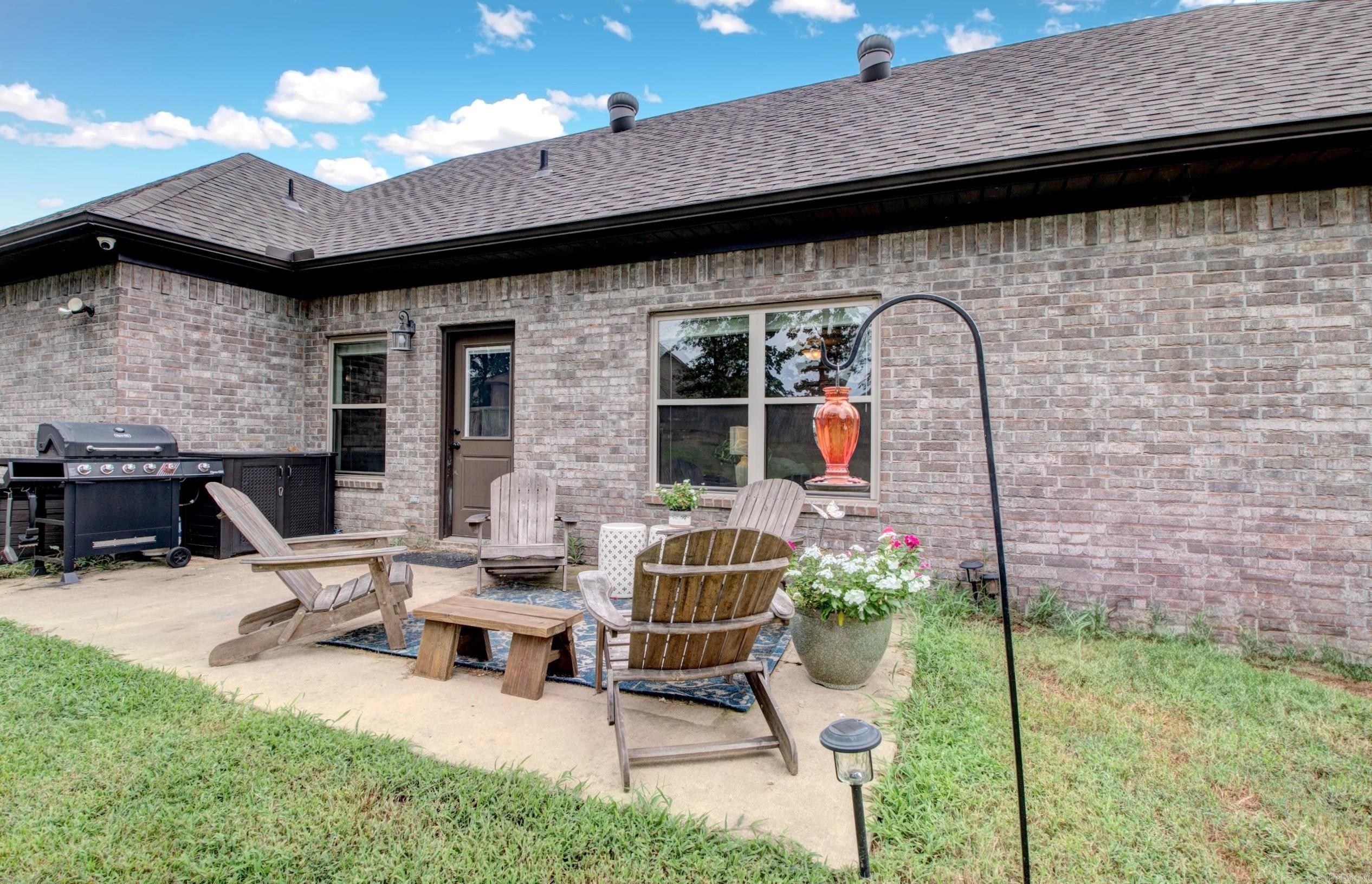 SHADOW CREEK - Residential