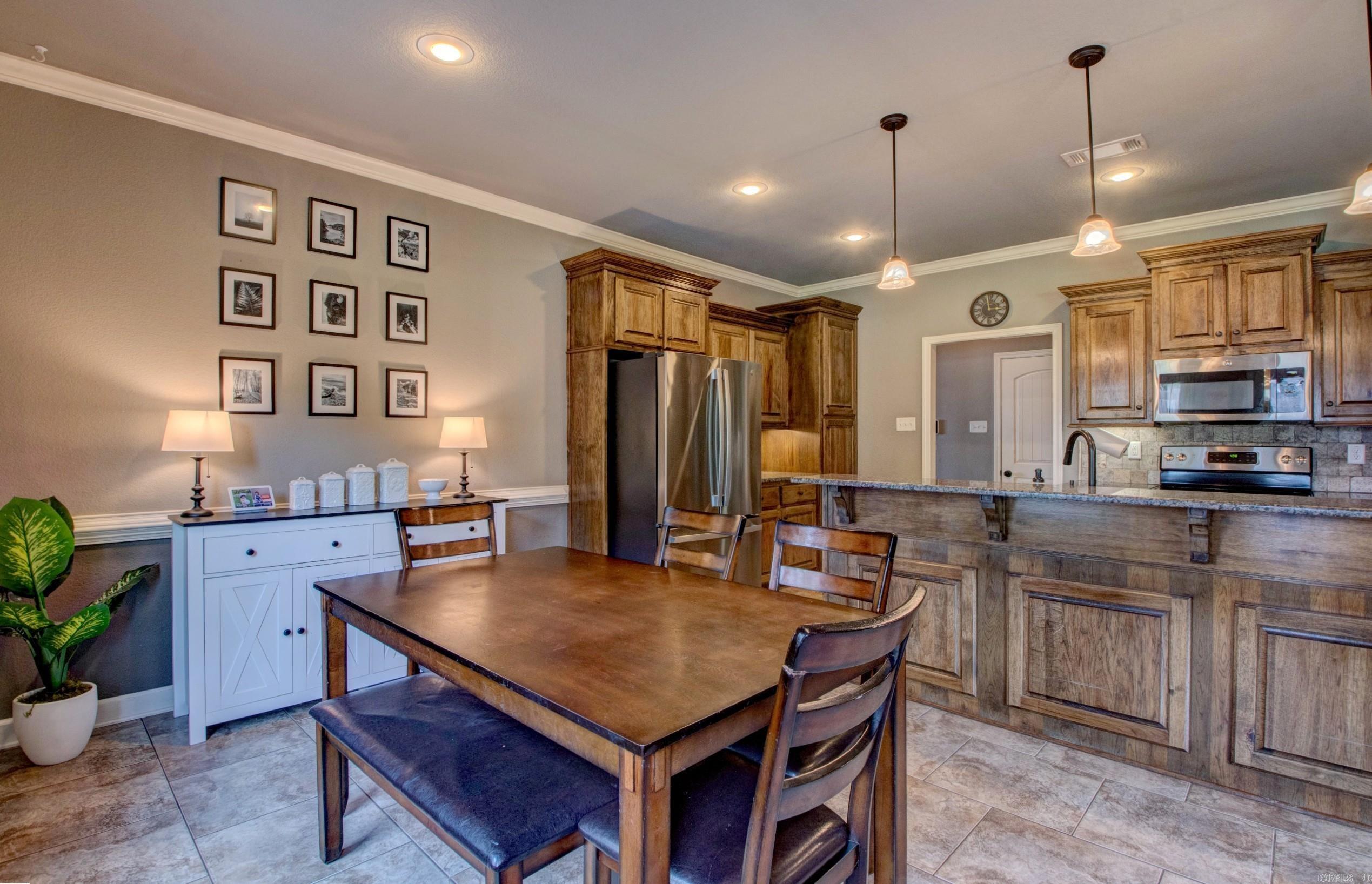 SHADOW CREEK - Residential