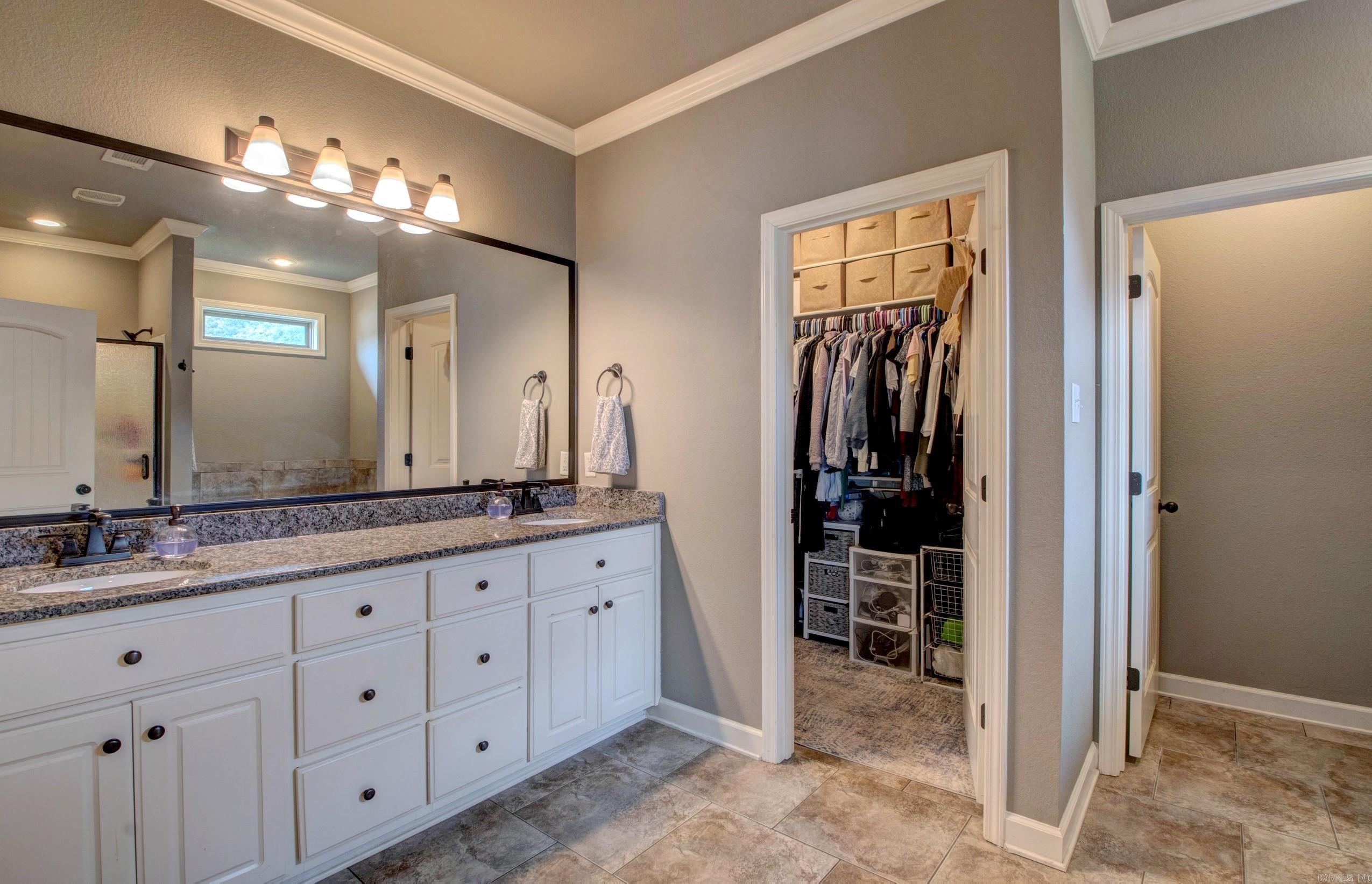 SHADOW CREEK - Residential