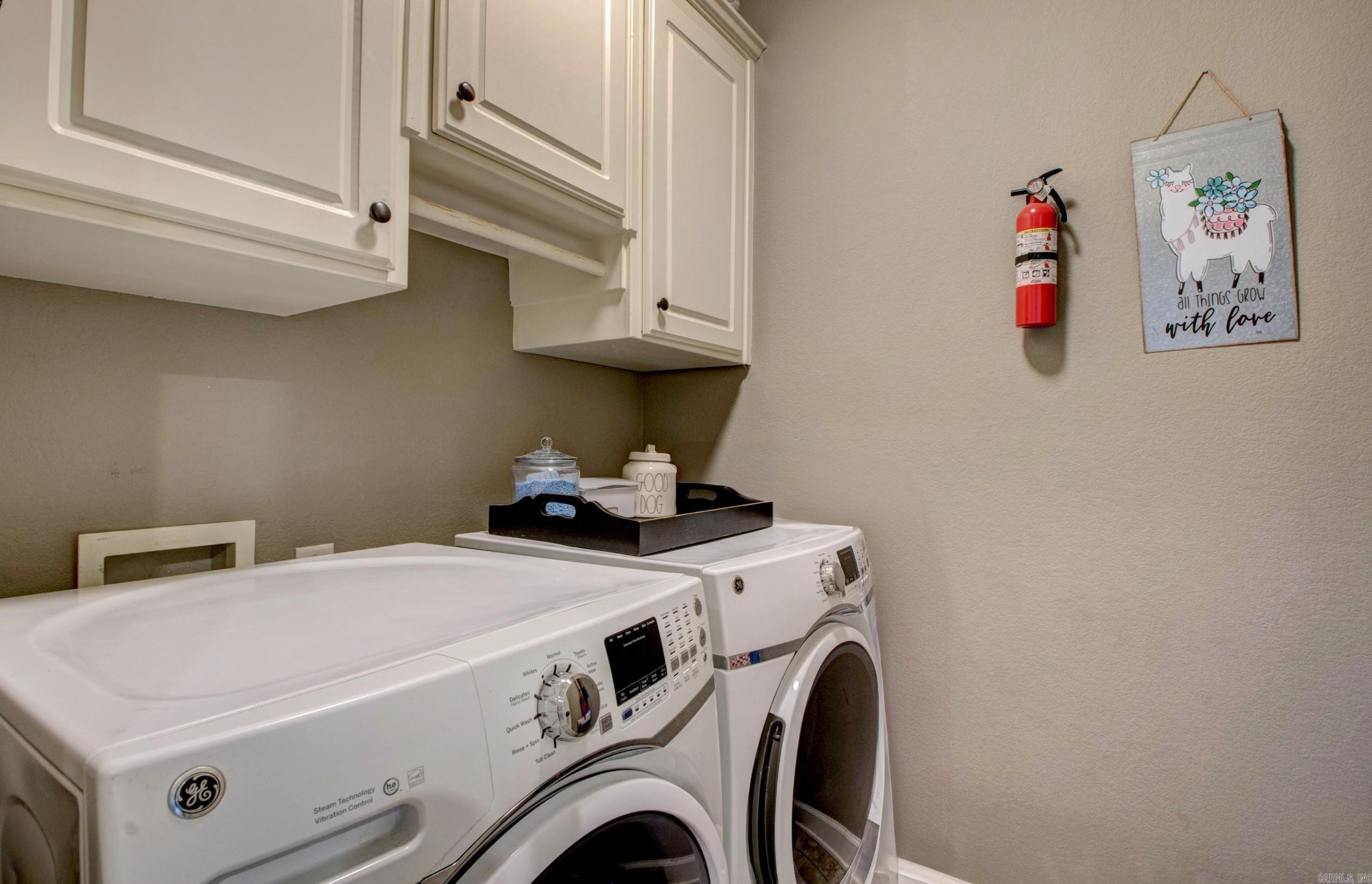 SHADOW CREEK - Residential