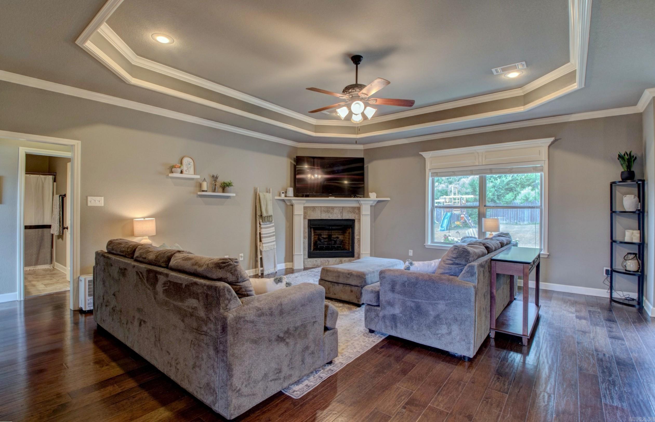 SHADOW CREEK - Residential