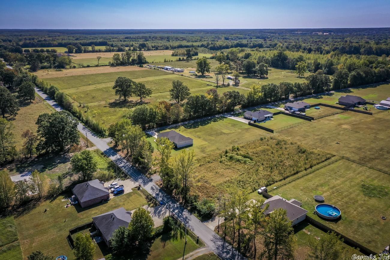 COCKLEBUR ACRES - Land