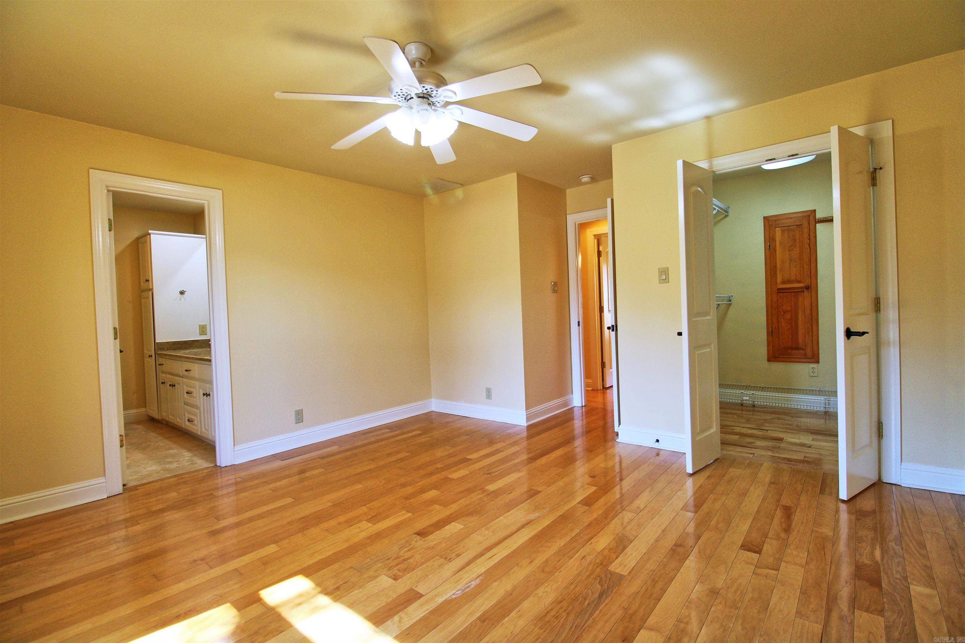 CLINTS LAKE SHORE - Residential