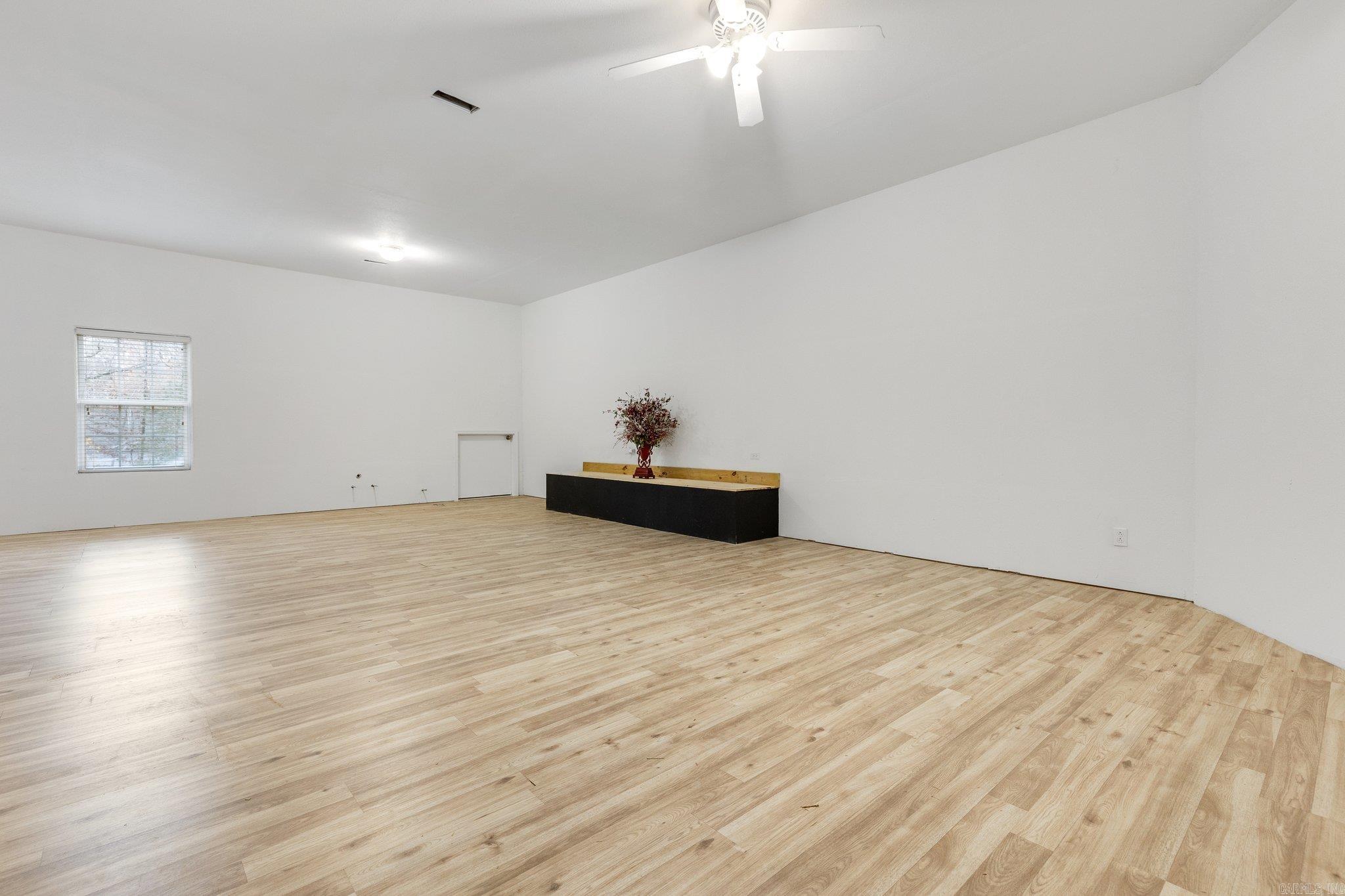 WINDSONG ESTATES - Residential