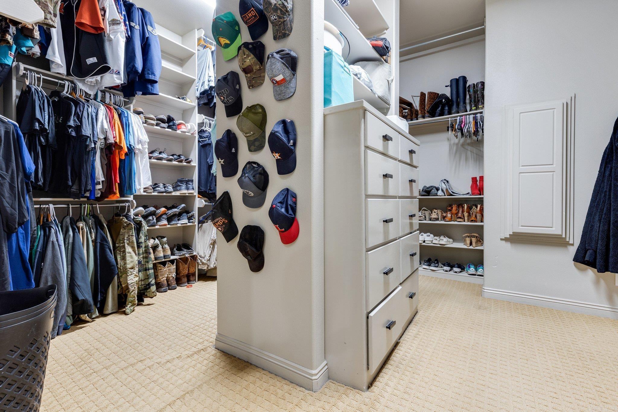 WINDSONG ESTATES - Residential