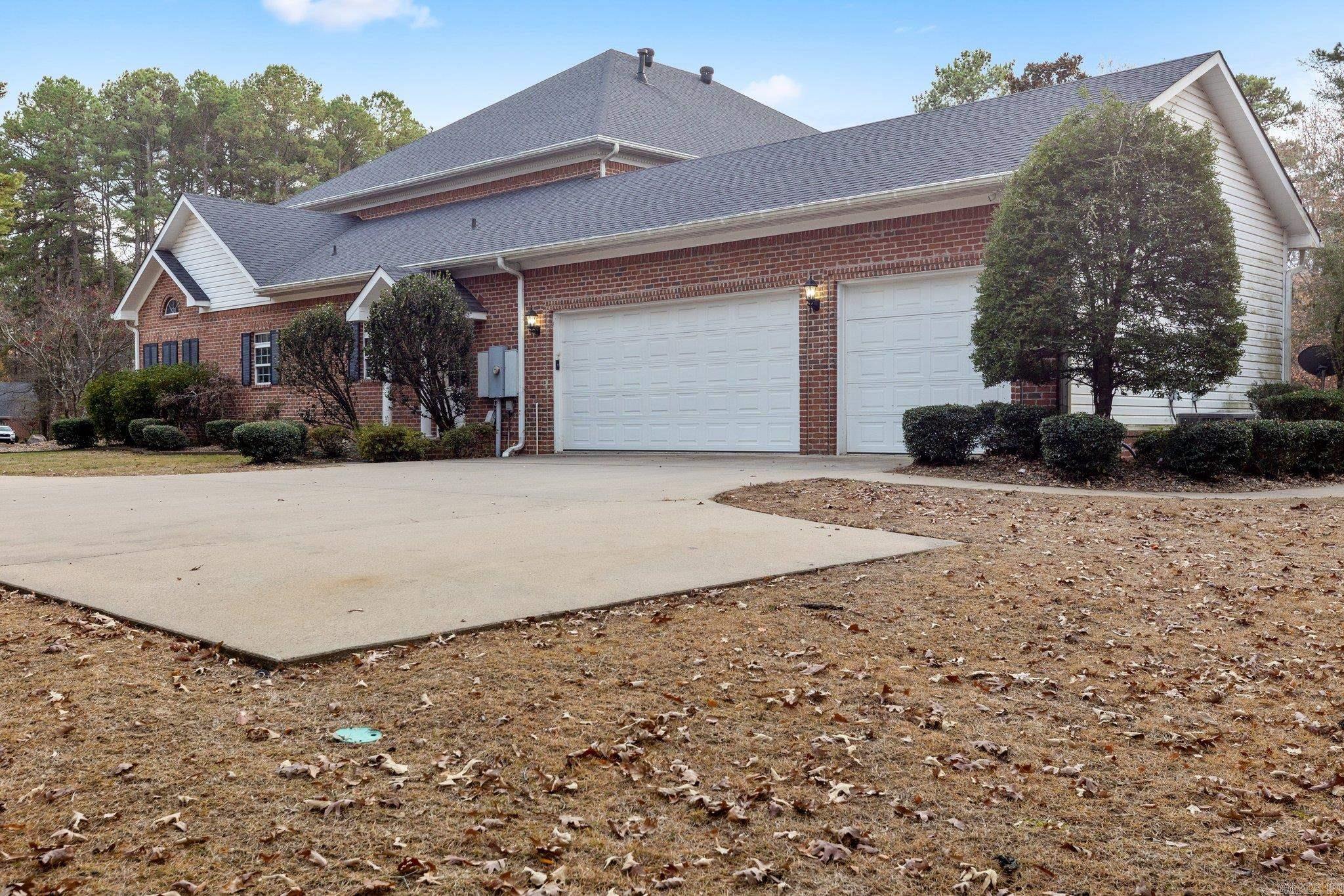 WINDSONG ESTATES - Residential