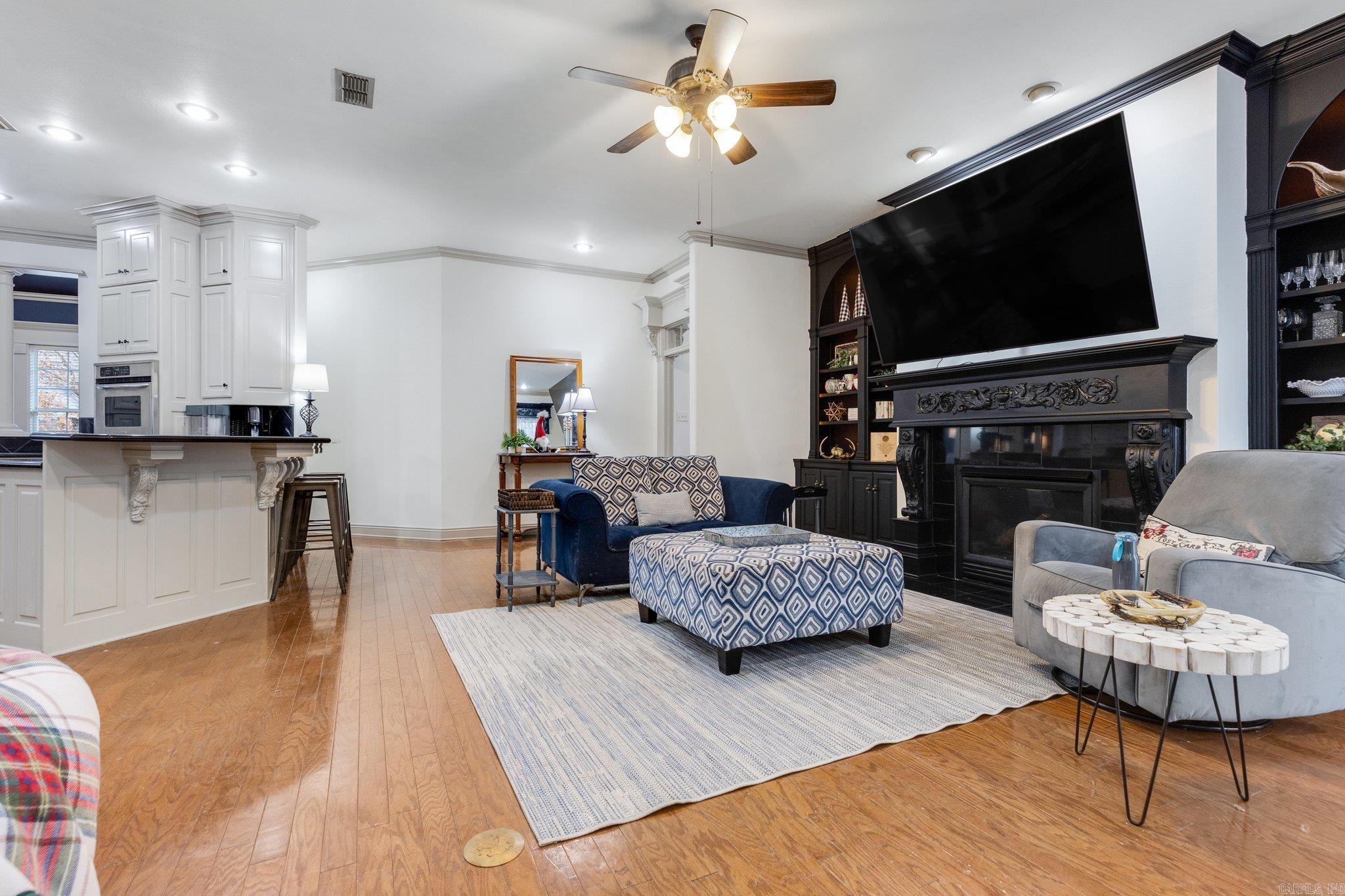 WINDSONG ESTATES - Residential