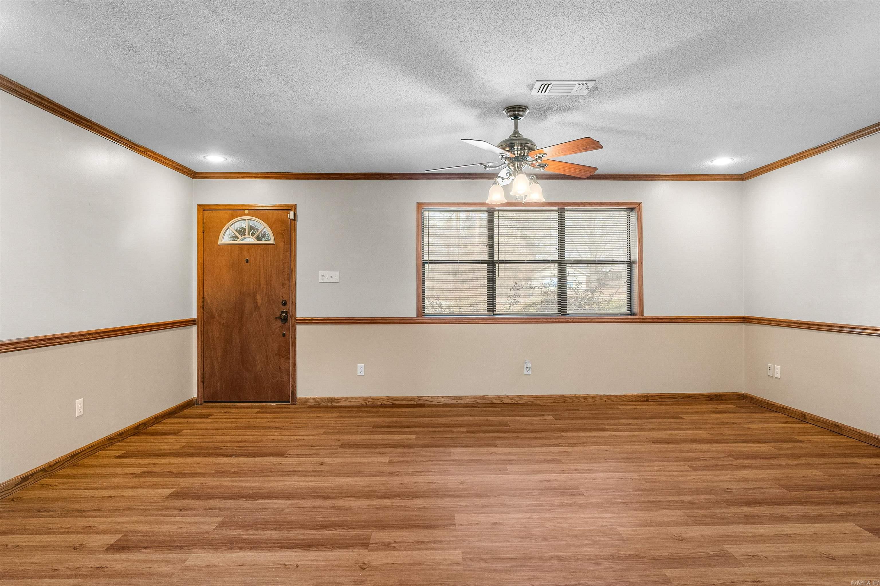 COUNTRY WOOD SUB UNIT - Residential