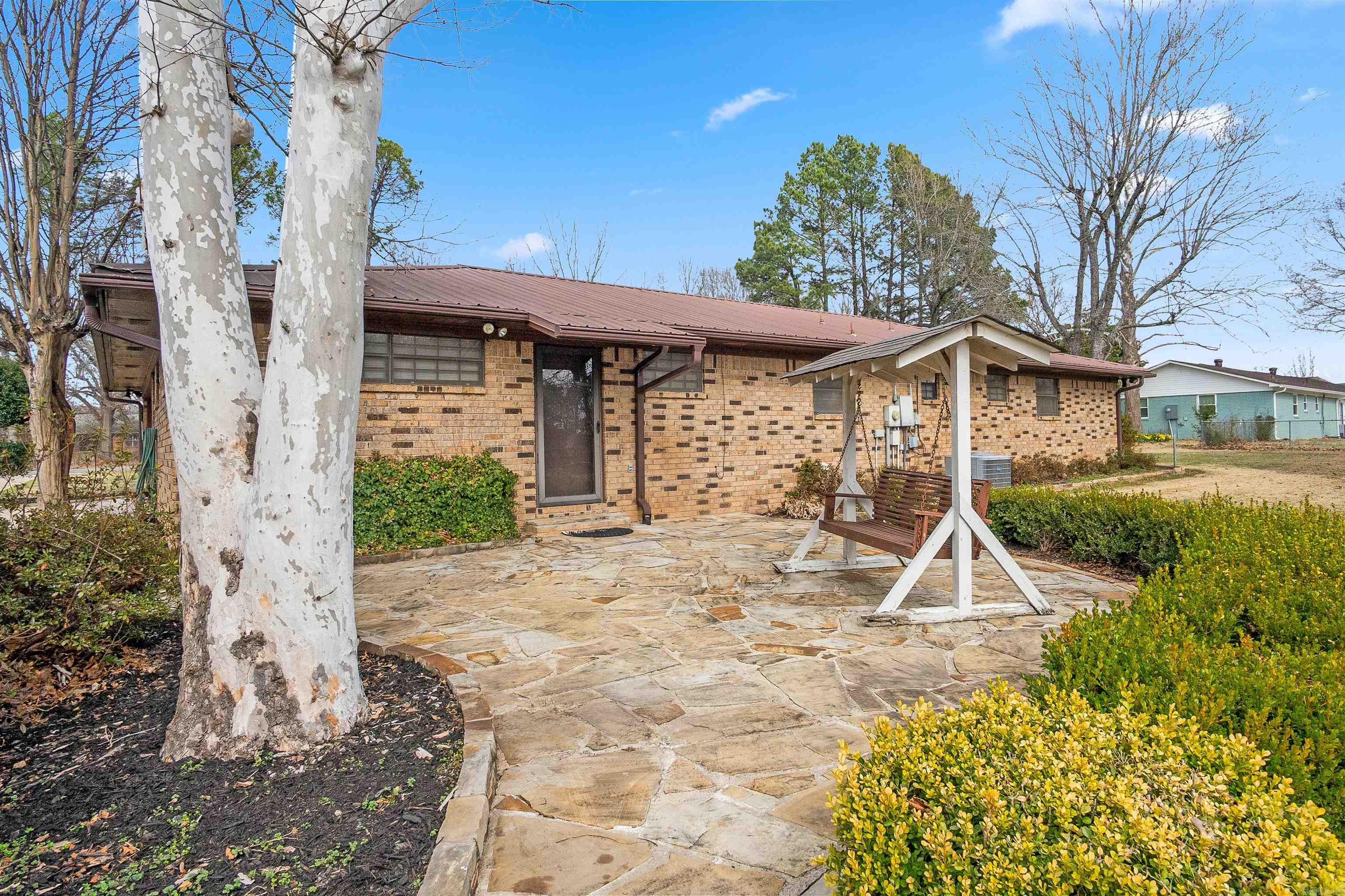 COUNTRY WOOD SUB UNIT - Residential