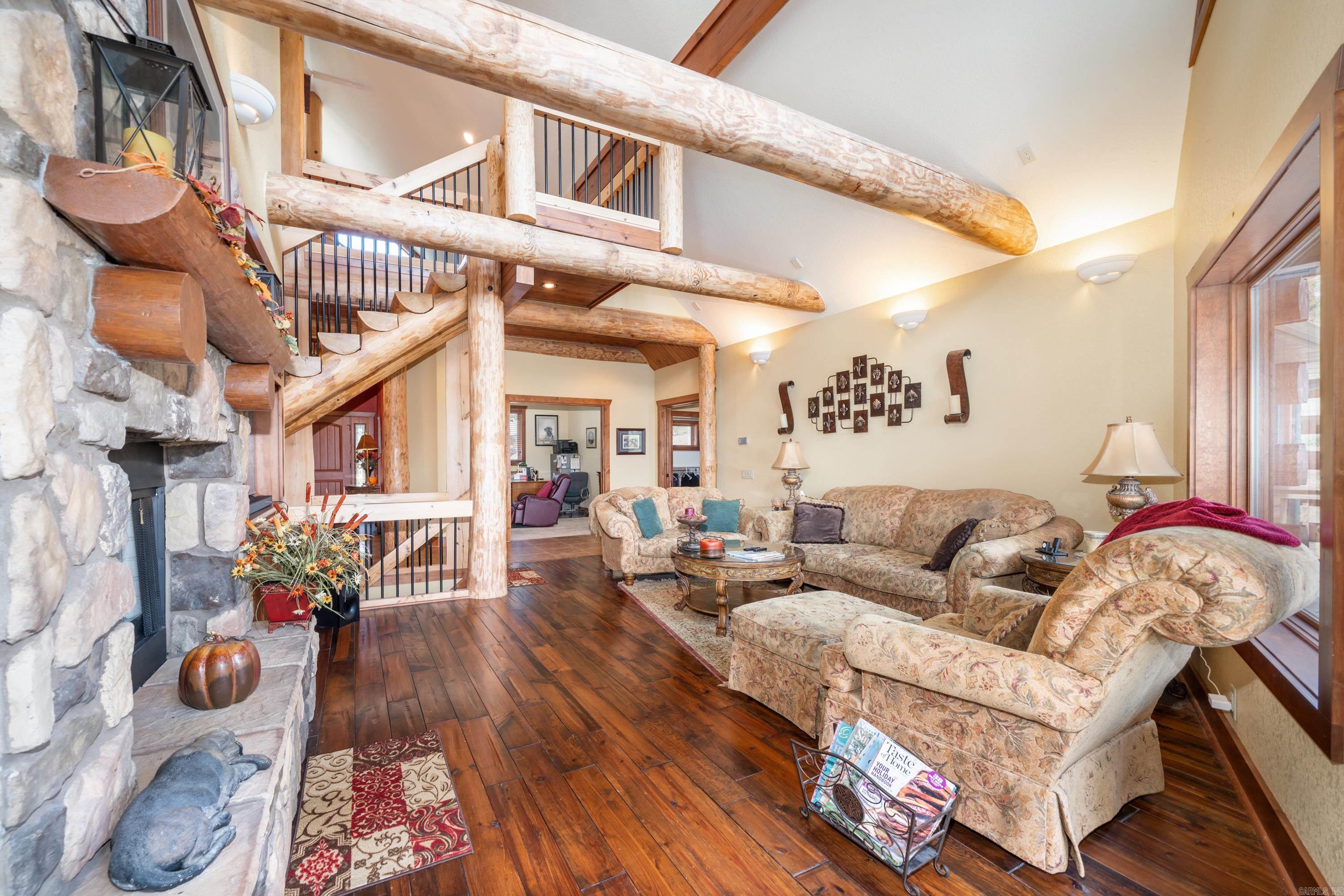 Thomas - Residential