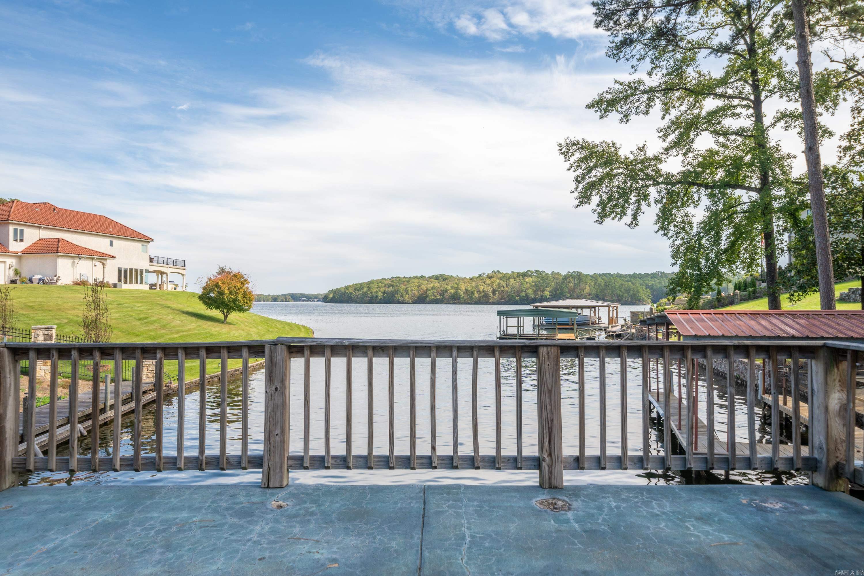 Thomas - Residential