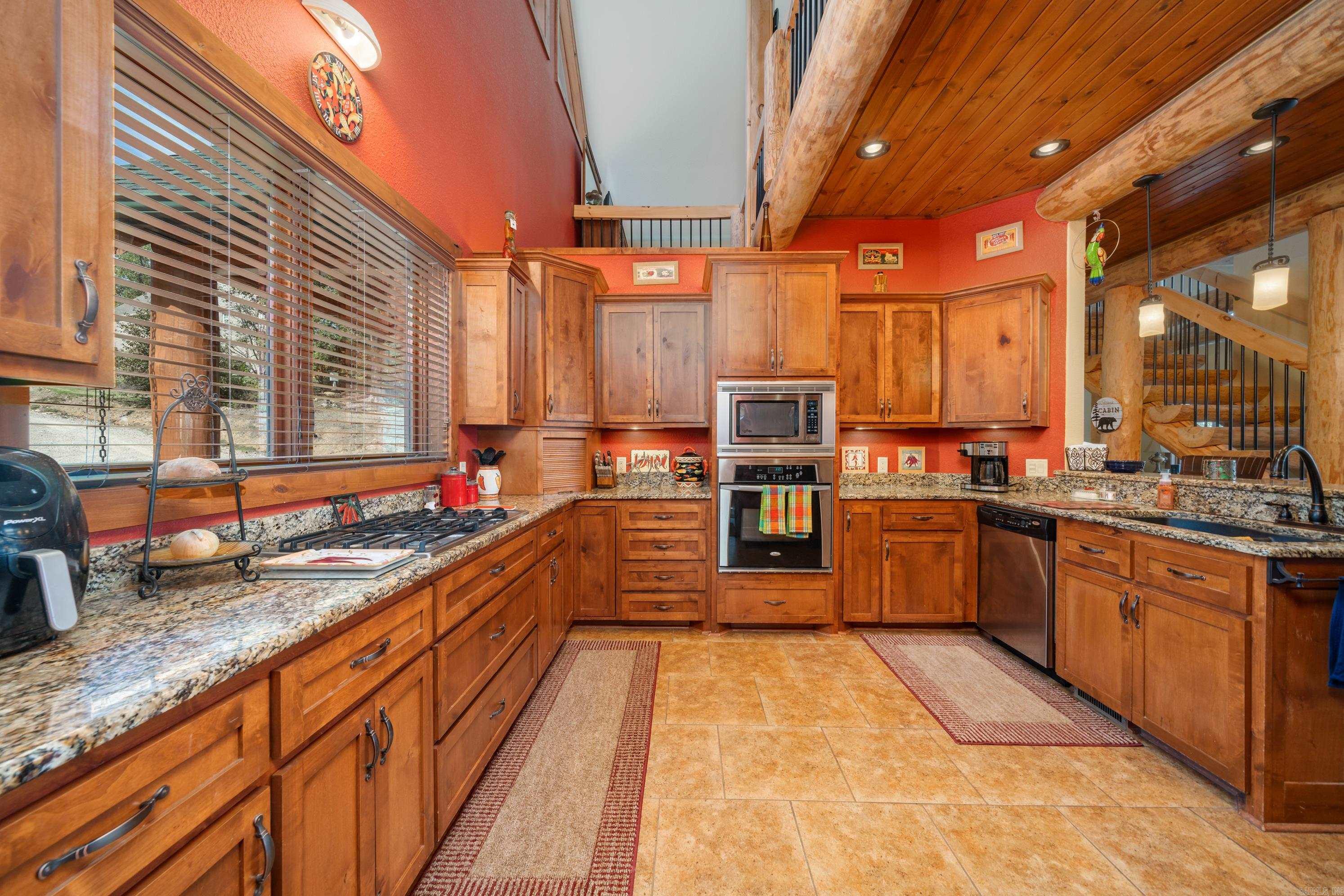 Thomas - Residential