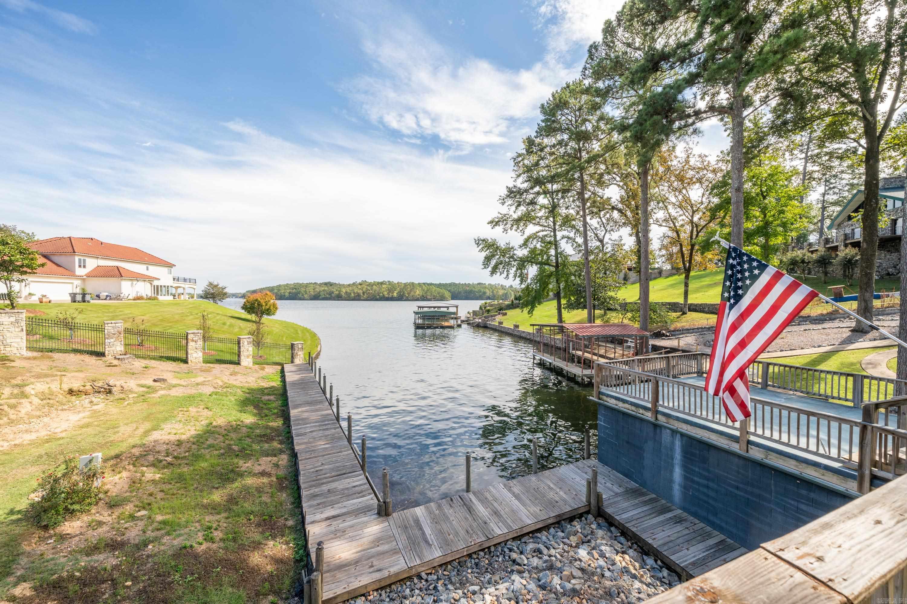 Thomas - Residential