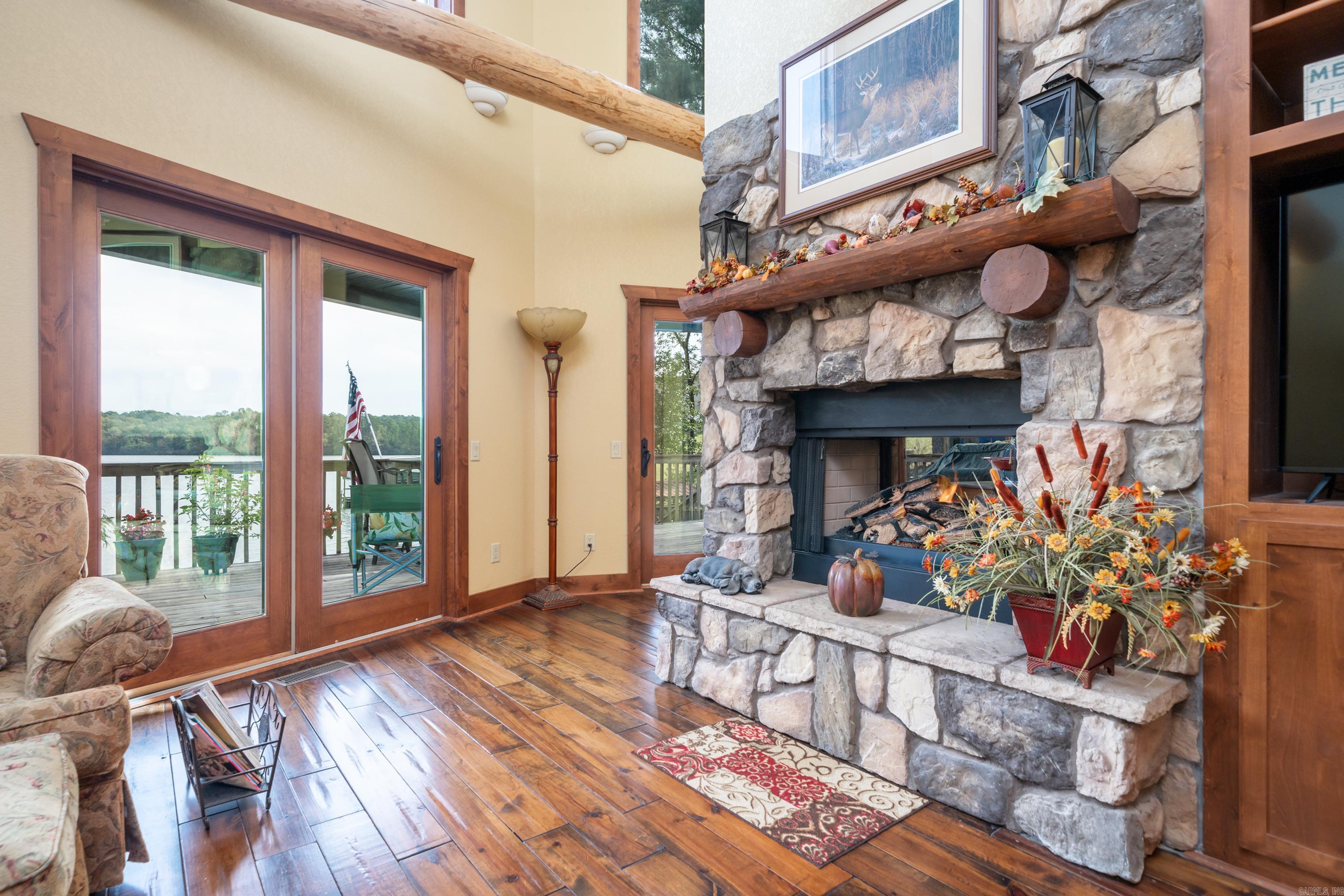 Thomas - Residential