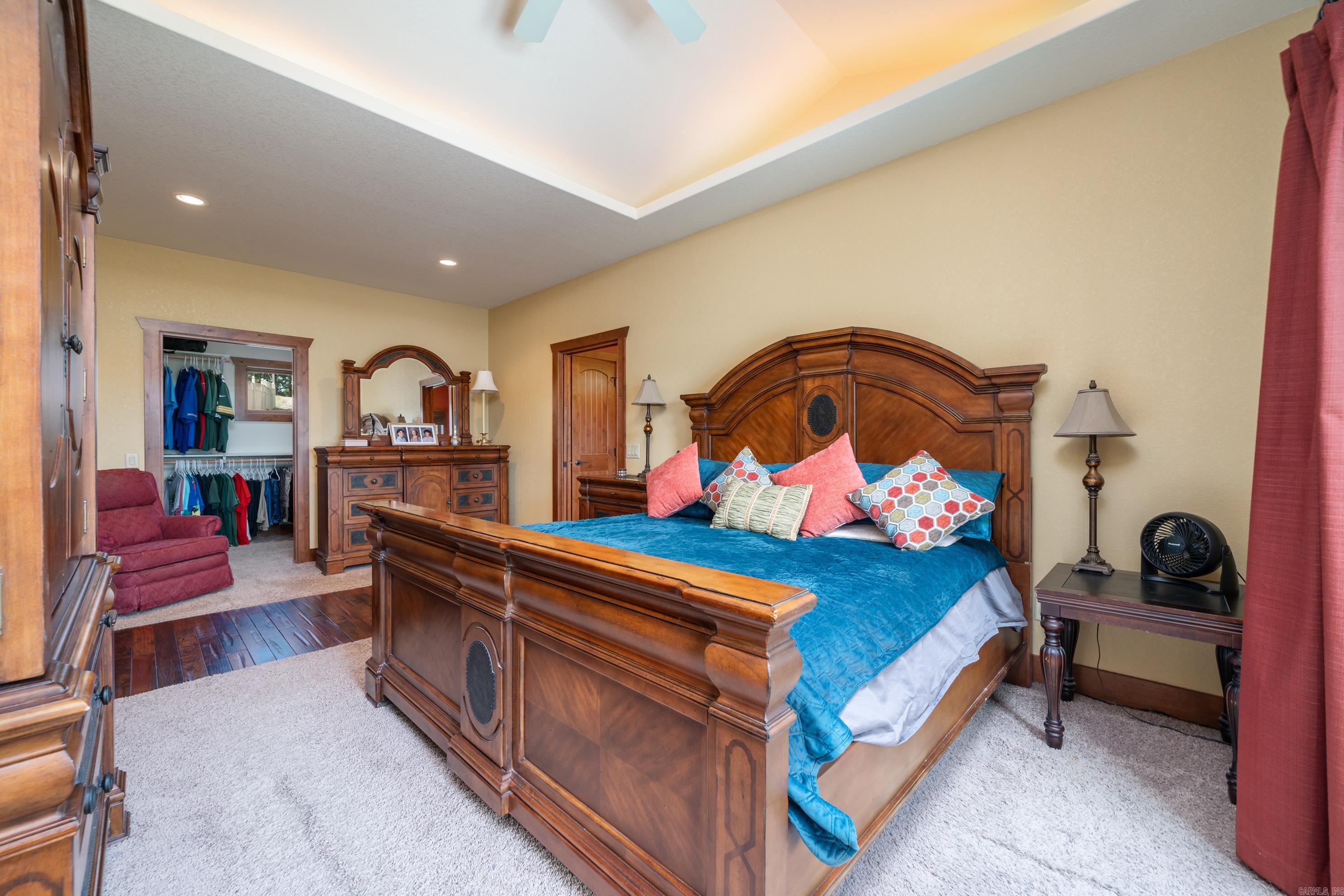 Thomas - Residential