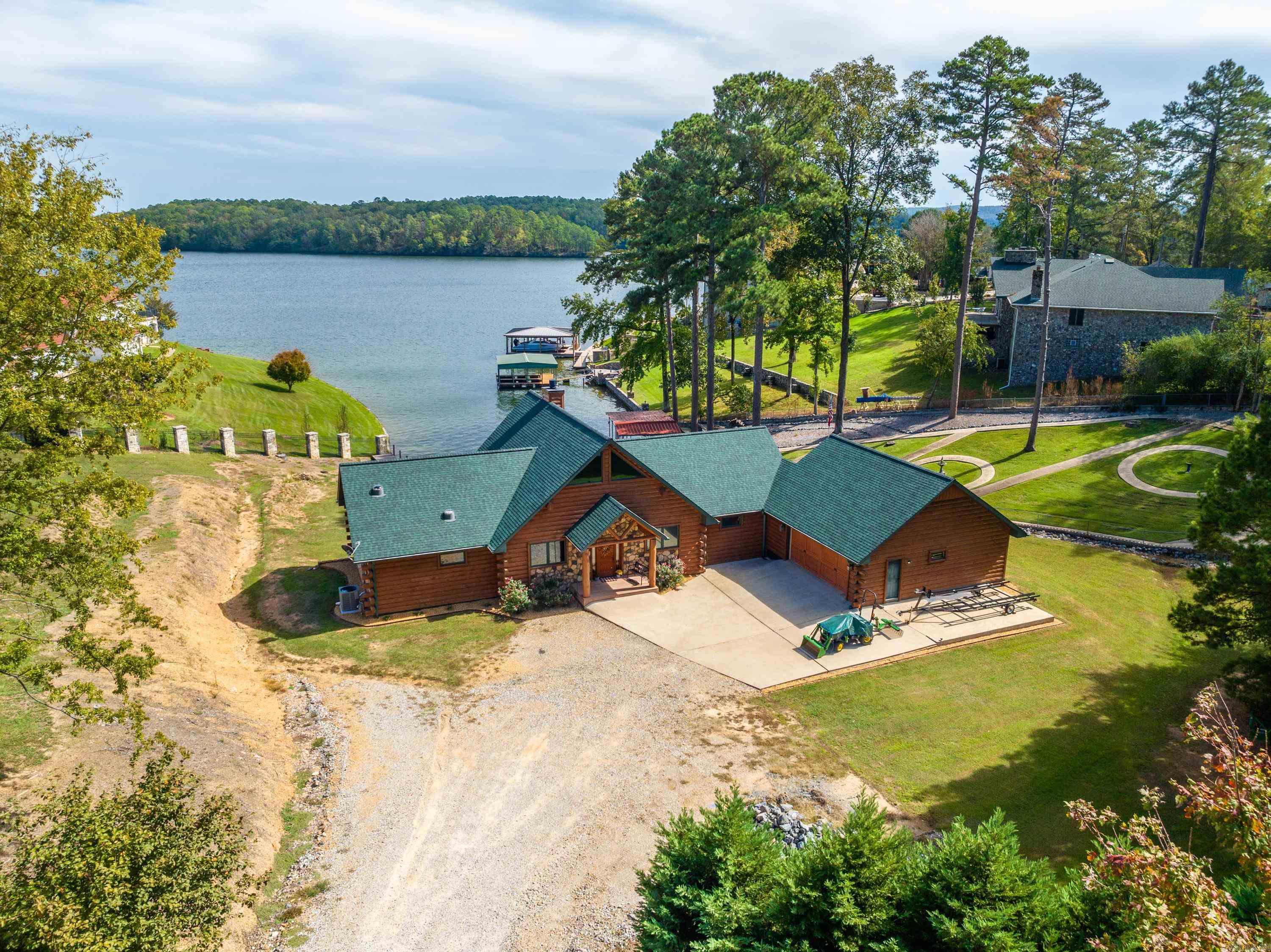 Thomas - Residential