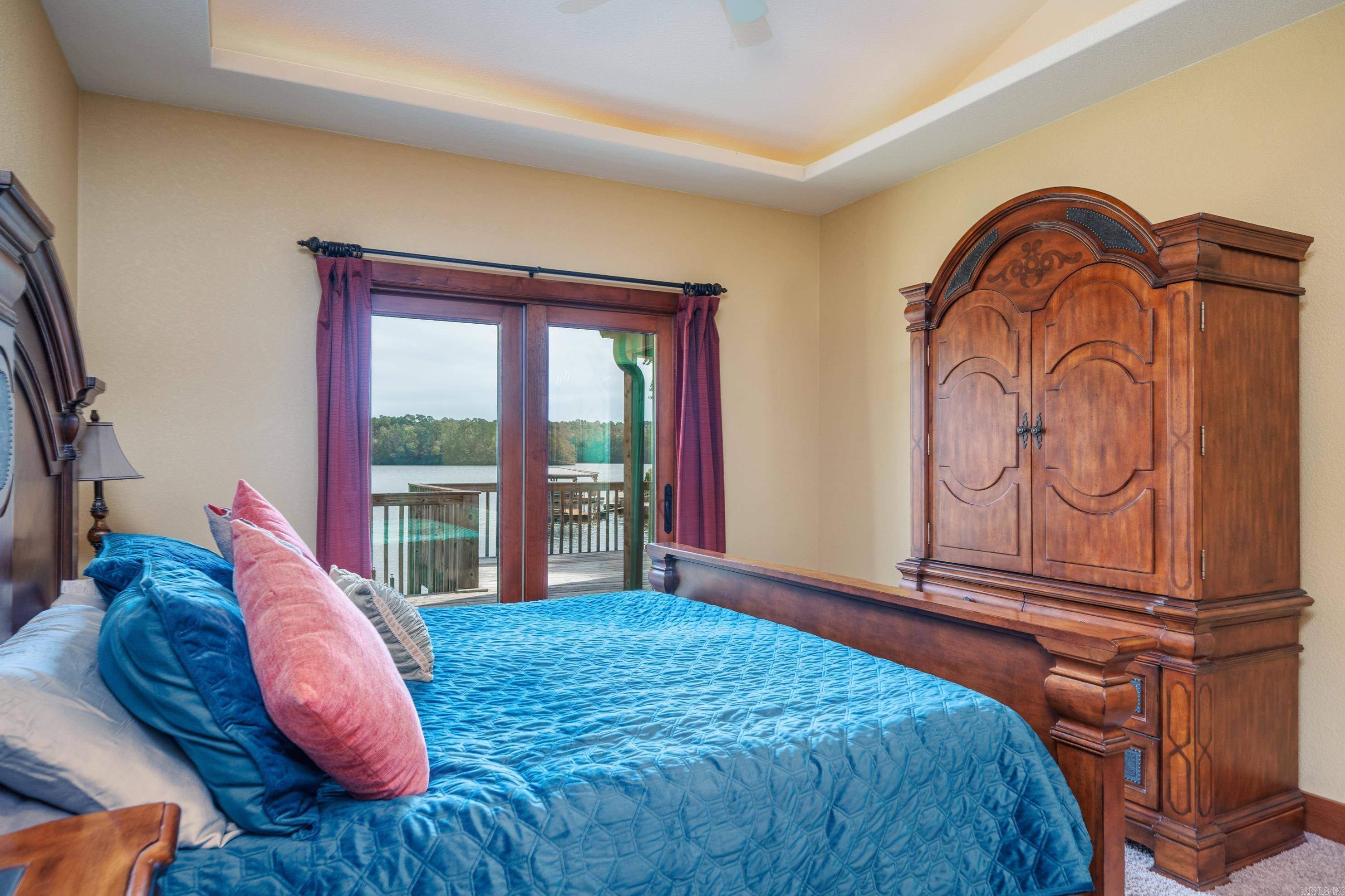 Thomas - Residential