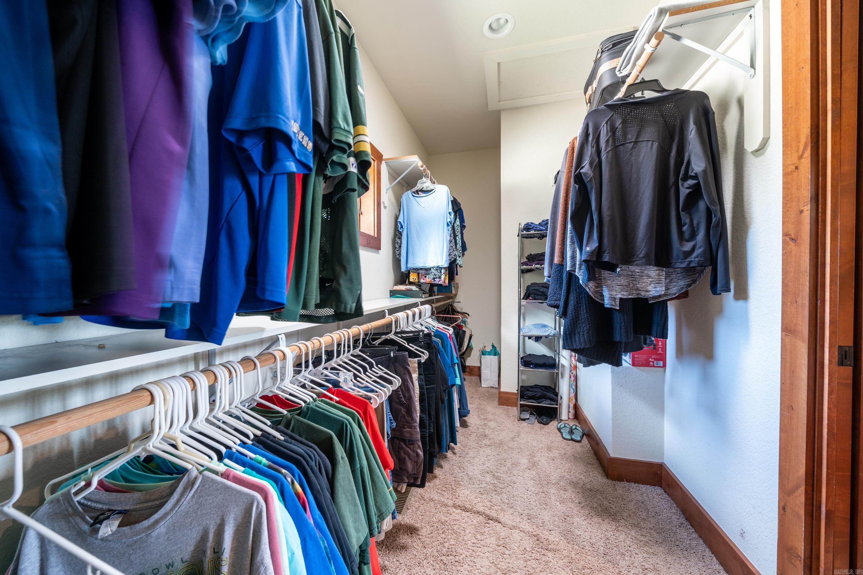 Thomas - Residential