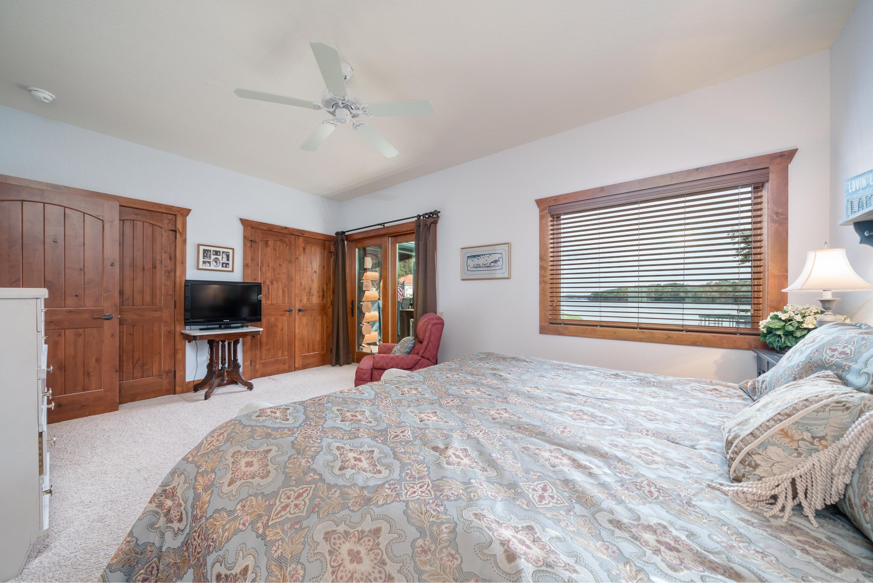 Thomas - Residential