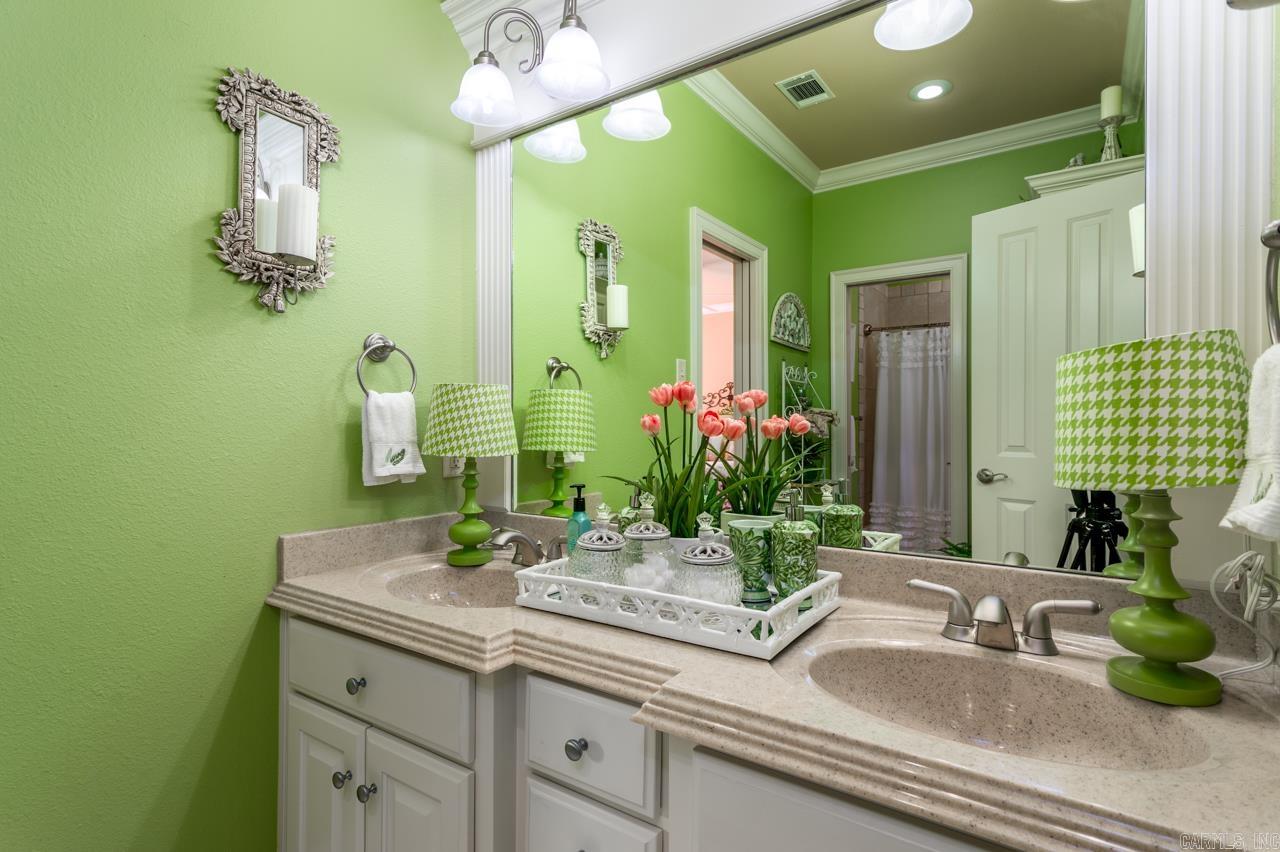 BRISTOL PLACE - Residential