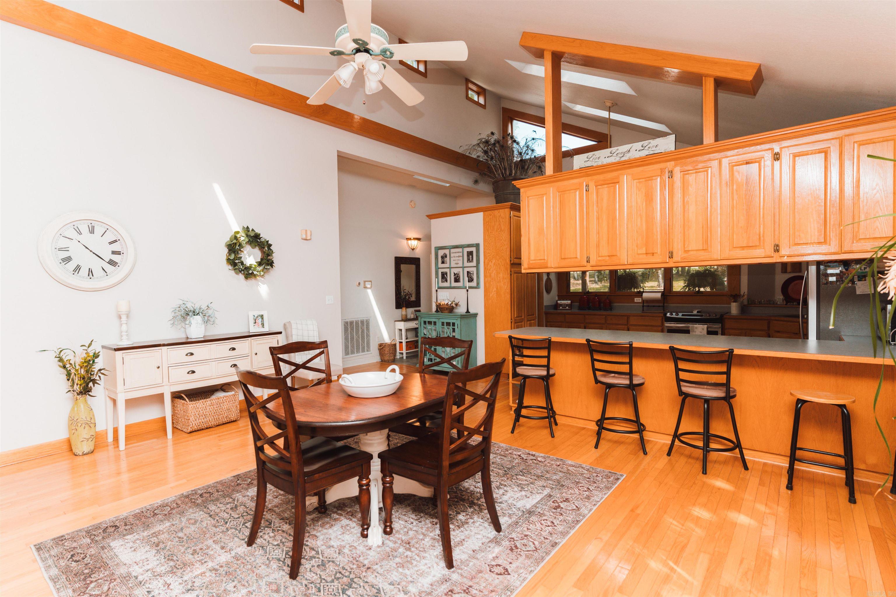 NORTH HILLS ESTATES - Residential