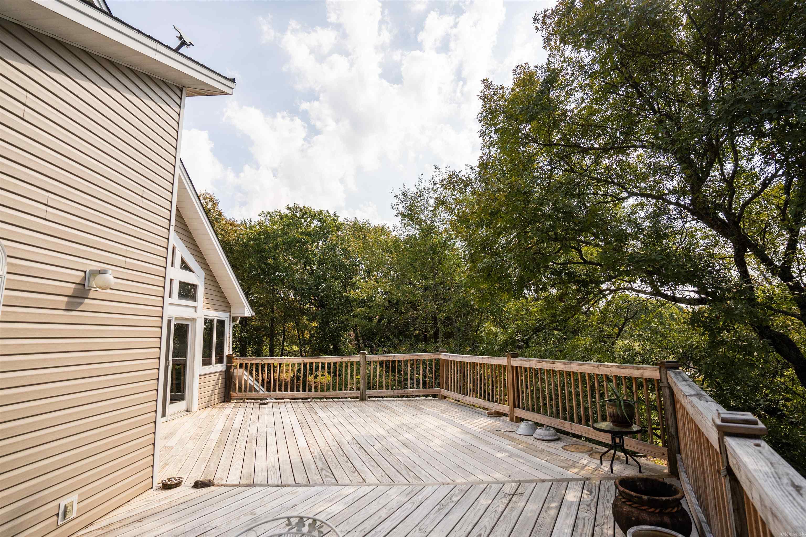 NORTH HILLS ESTATES - Residential