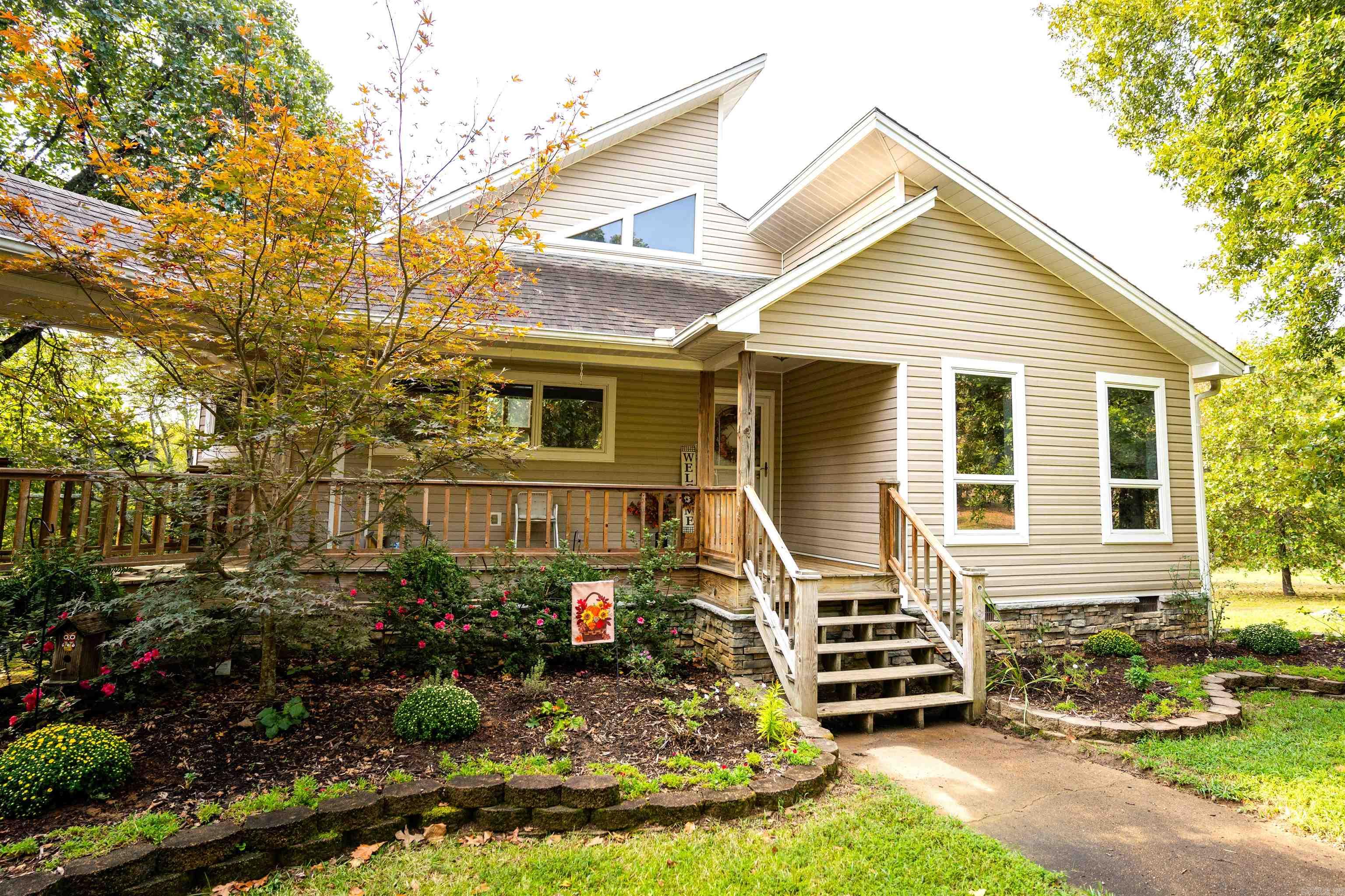 NORTH HILLS ESTATES - Residential