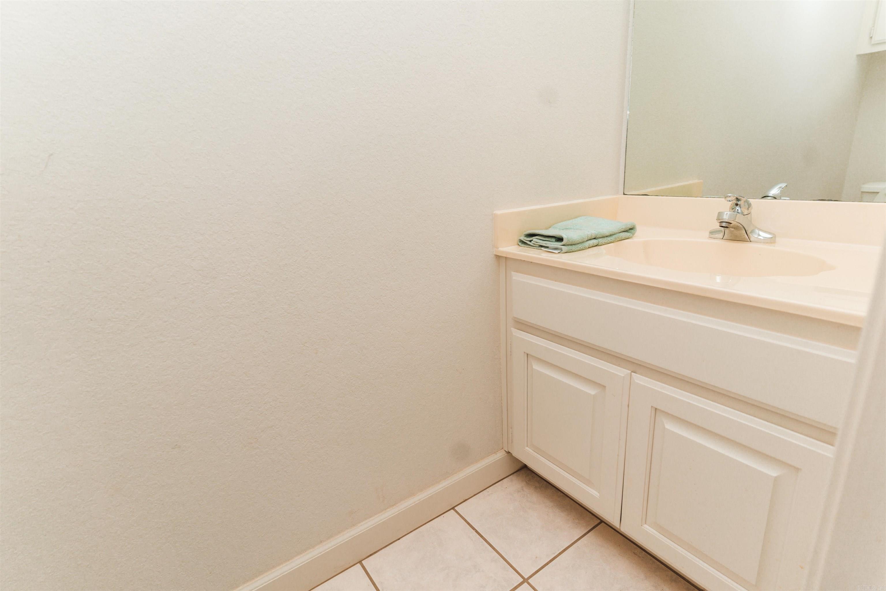 NORTH HILLS ESTATES - Residential