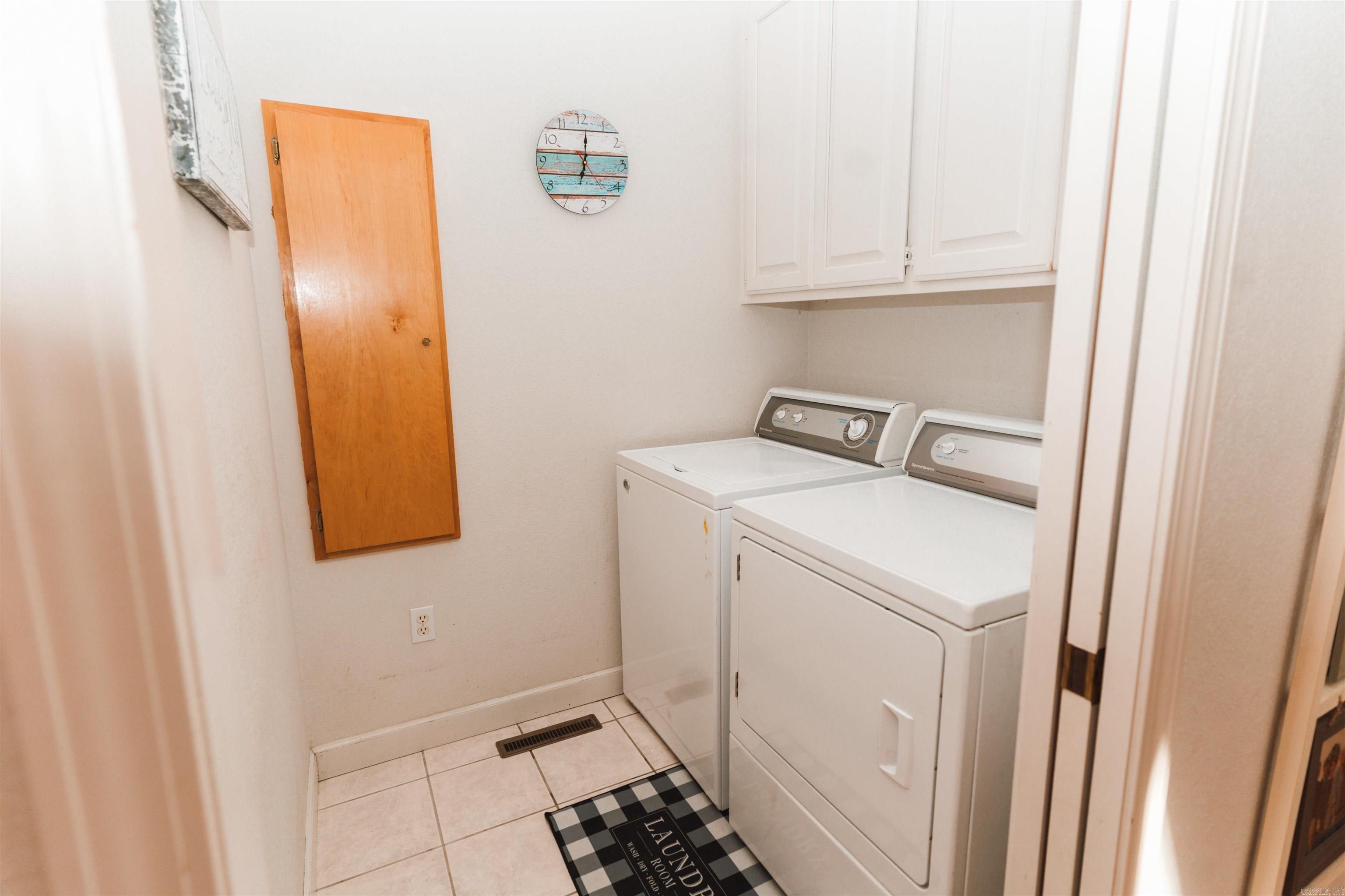 NORTH HILLS ESTATES - Residential